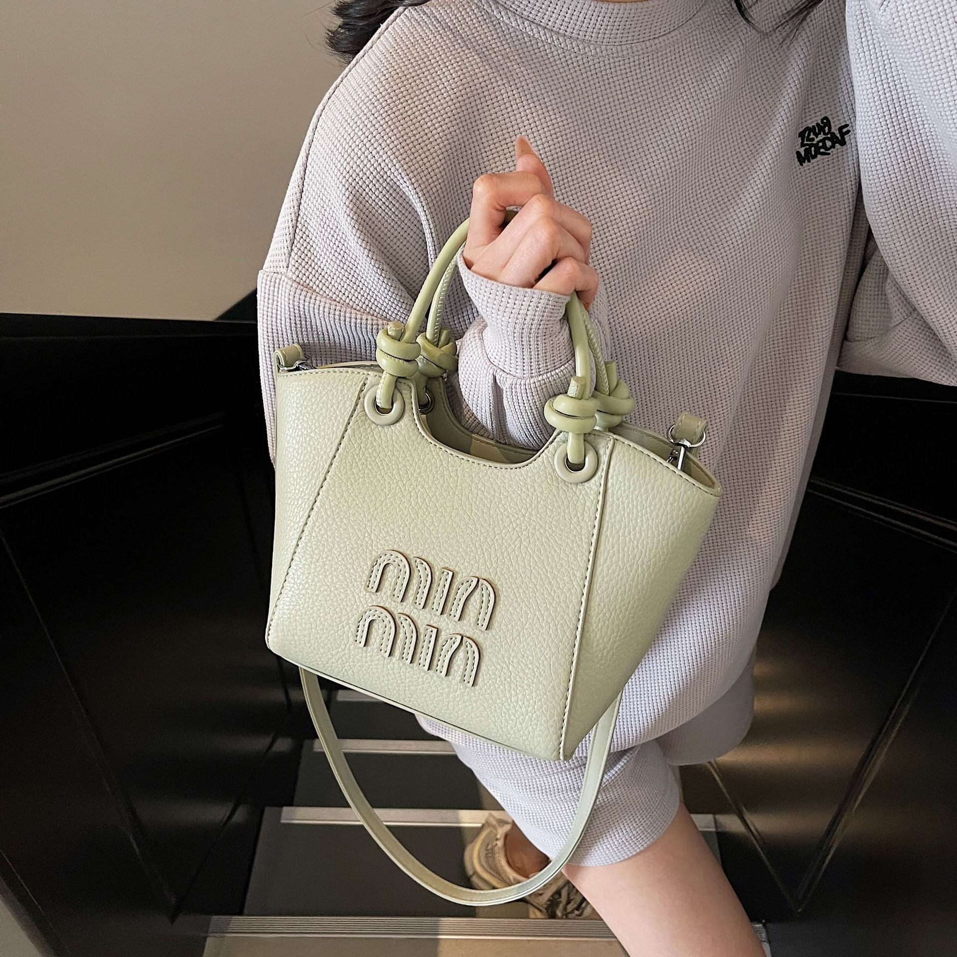 Miu Embroidery Women's Bucket Shoulder Bag