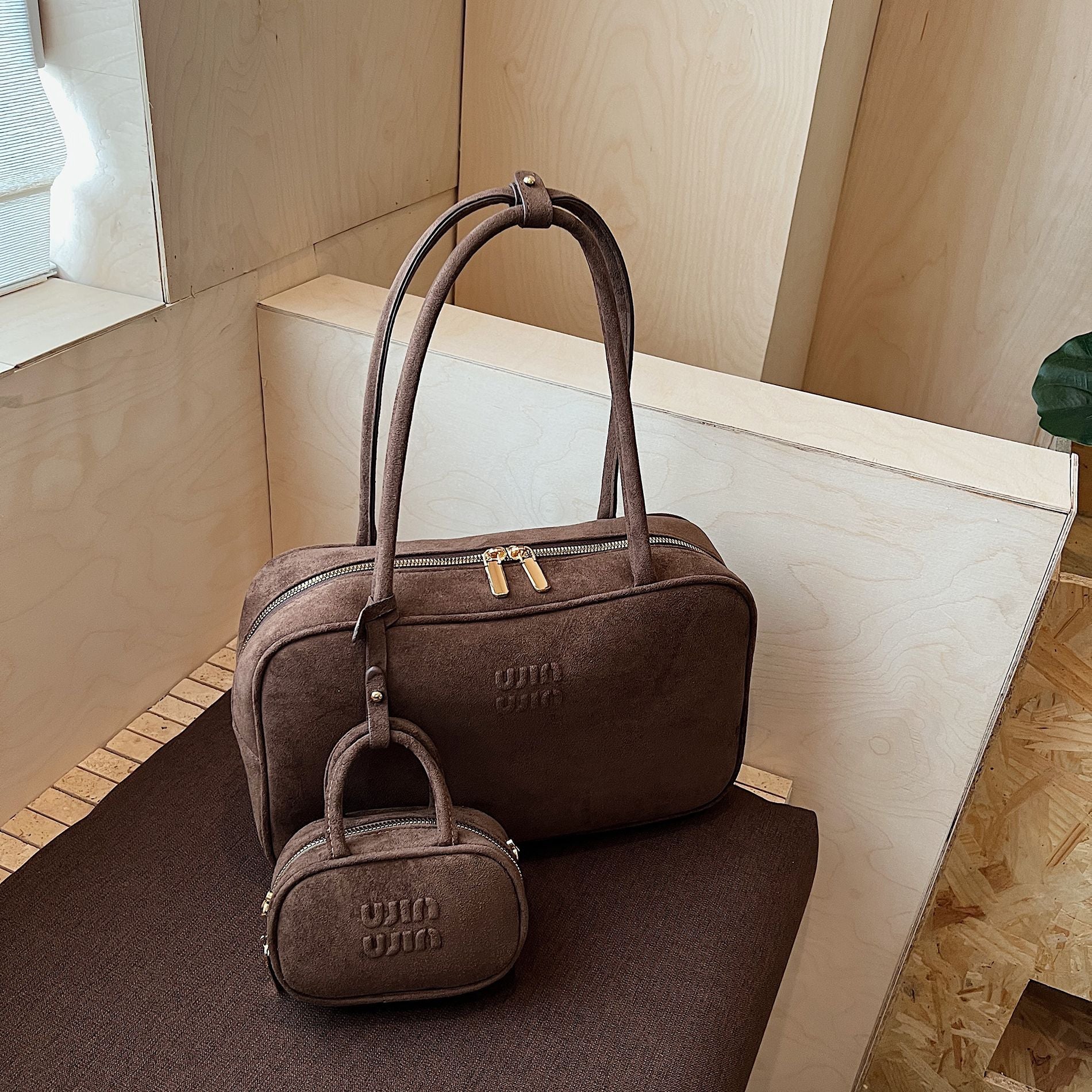 Vintage Suede Miu Shoulder Bag Women's Niche Pillow Handbag