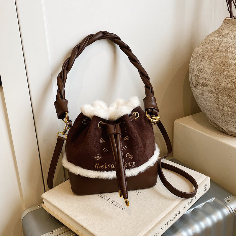 Trendy Plush Splicing Bucket Bag Contrasting Colors Shoulder Bag