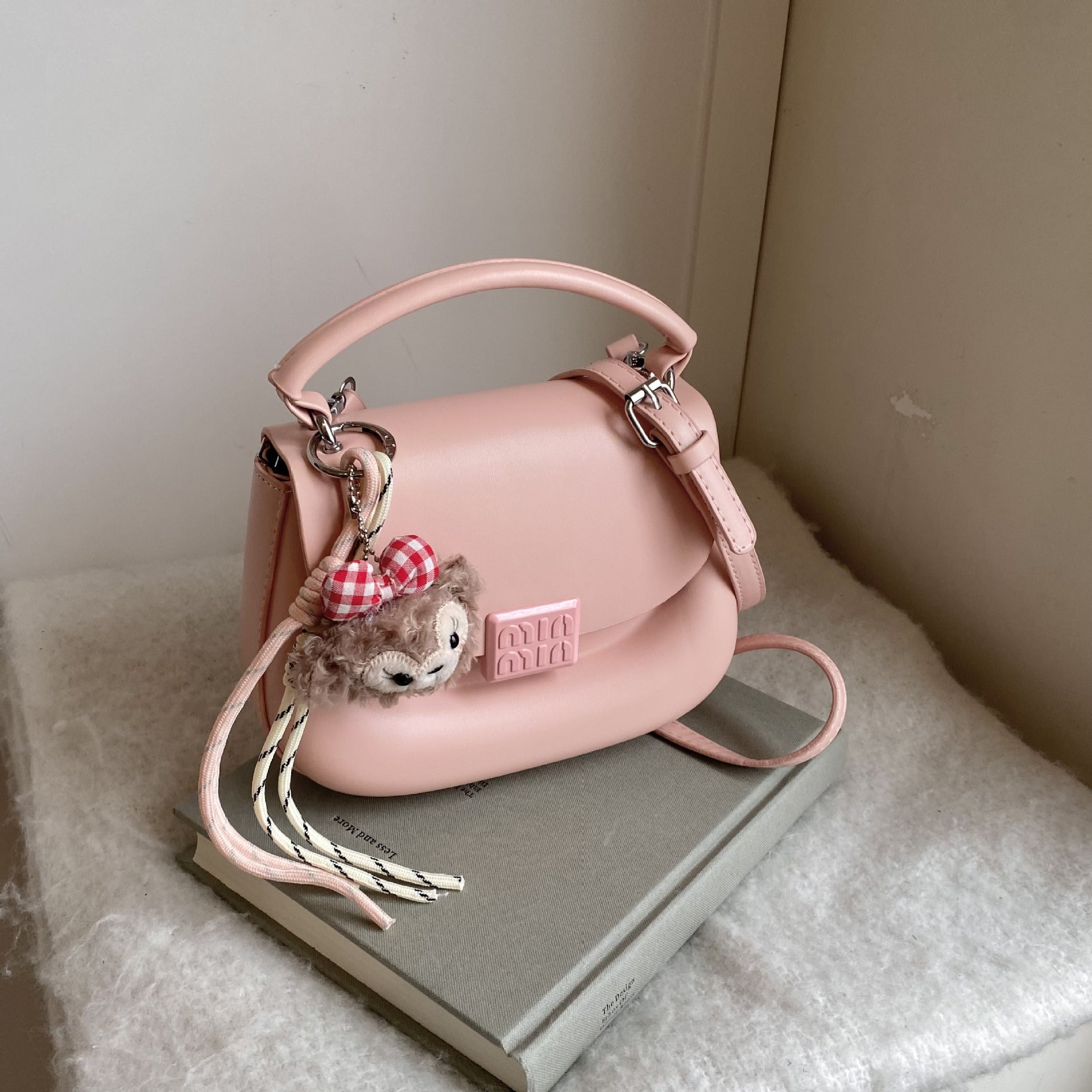 Niche High-End Women's Saddle Shoulder Messenger Bag