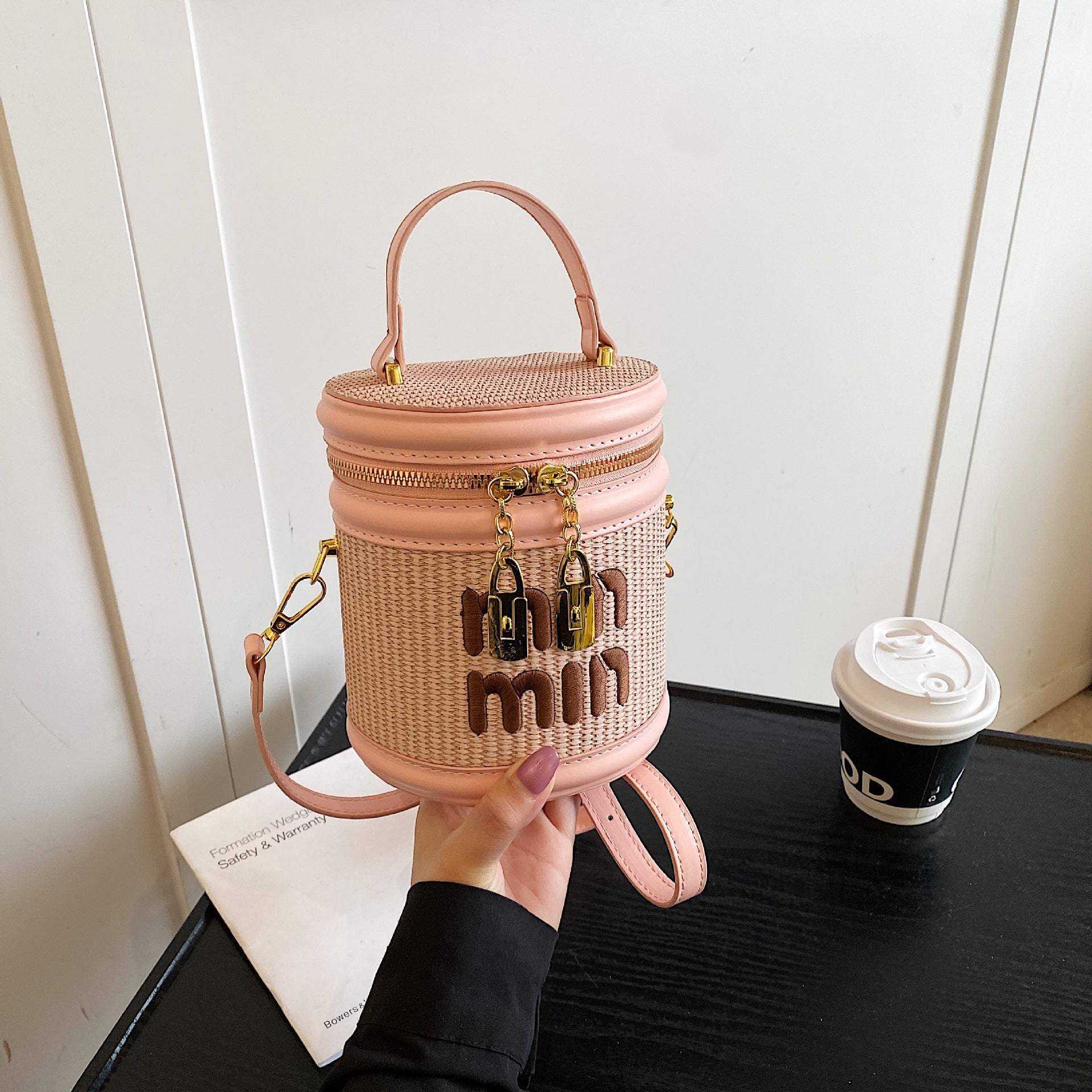 Miu Woven Luxury Bucket Bag Shoulder Messenger Bag
