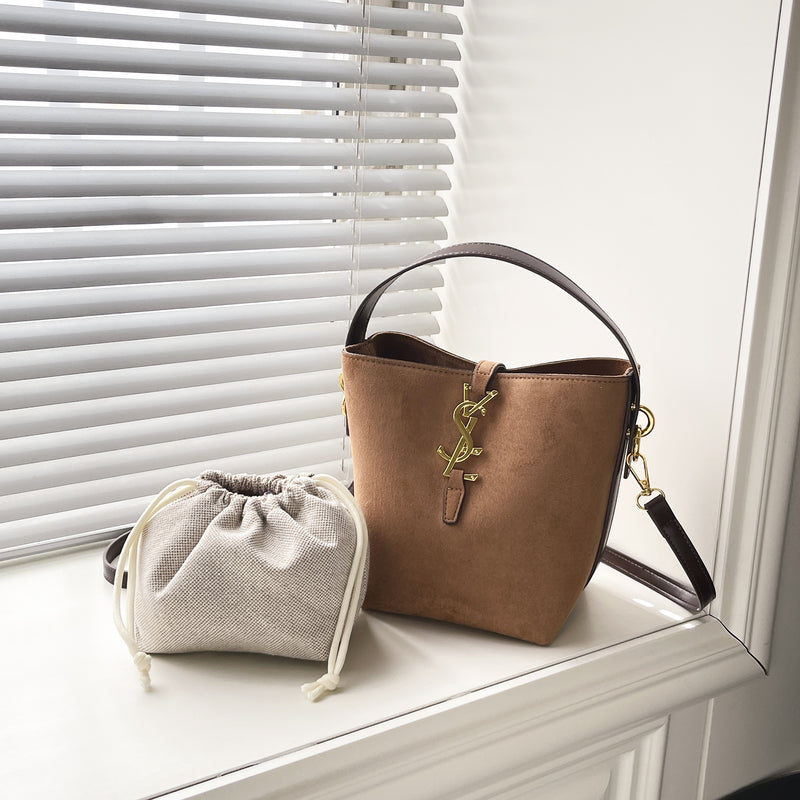 Retro Poplar Forest Bucket Bag Old Money Messenger Bag
