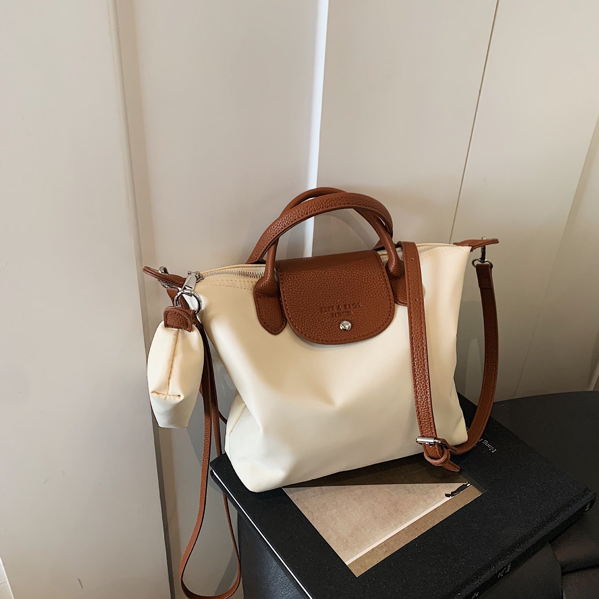 Oxford Cloth Dragon Dumpling Shoulder Crossbody Bag