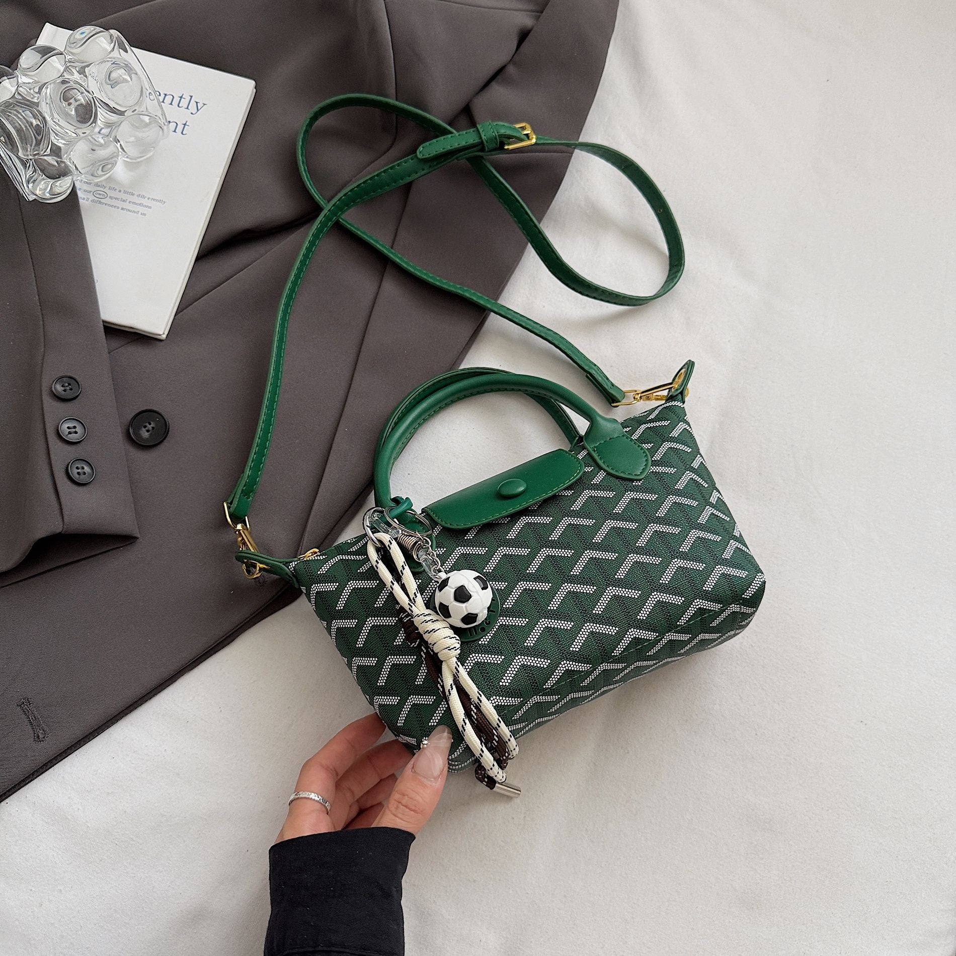 Retro Dragon Print Dumpling Shoulder Bag | Trendy Handbag