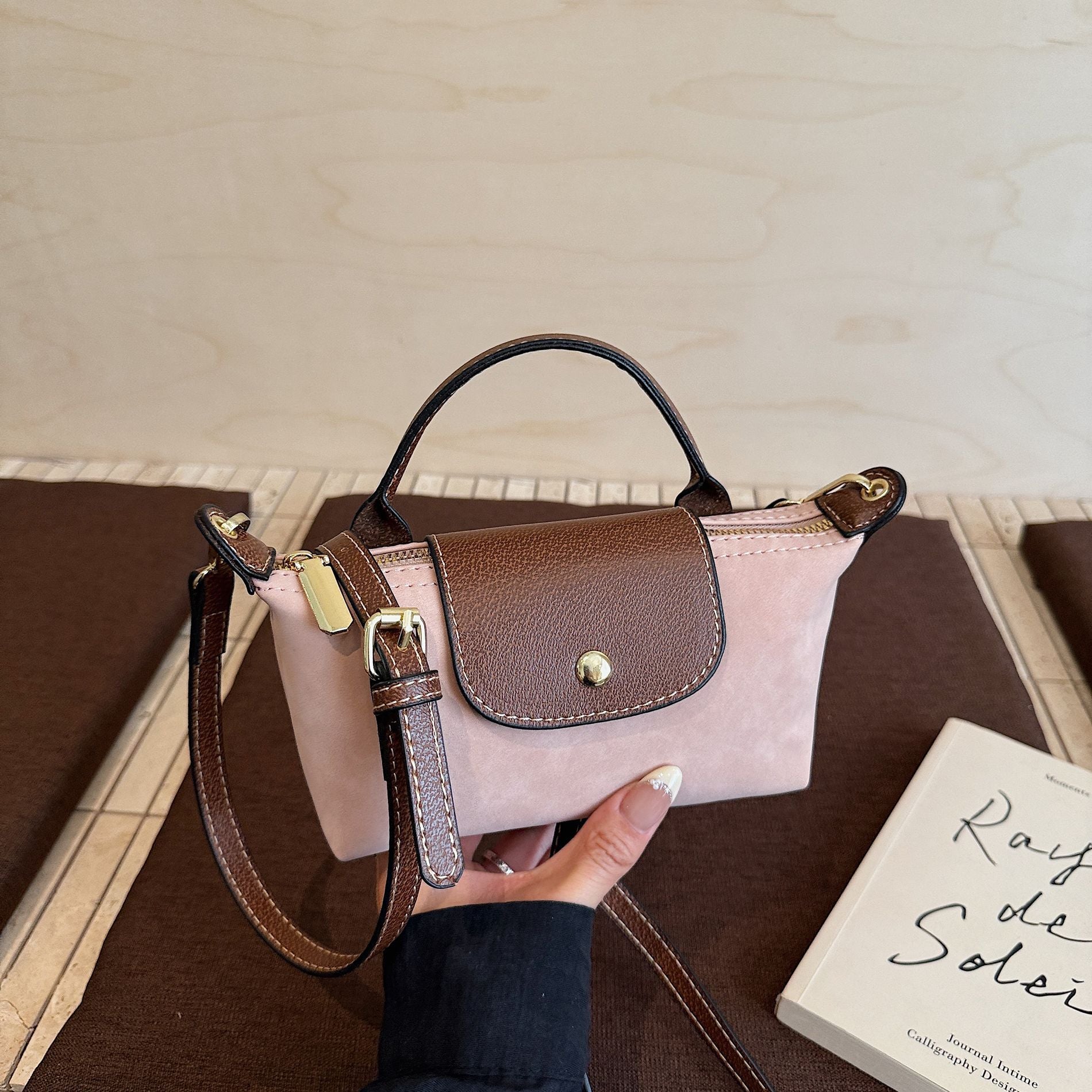 Fashion Dragon Dumpling Retro Shoulder Bag Light Luxury