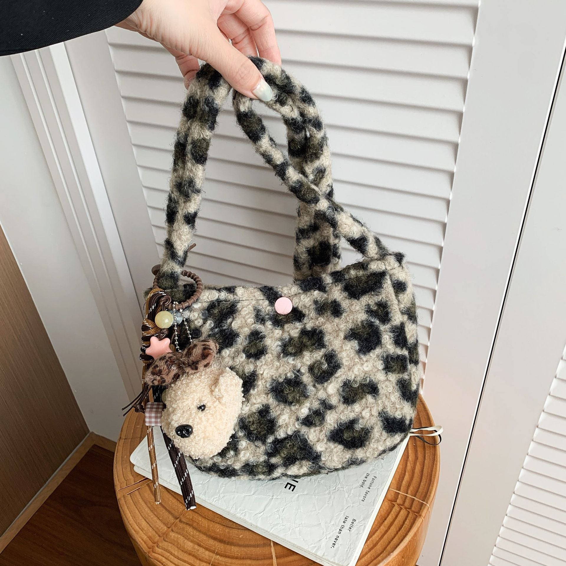Retro Plush Shoulder Bag Trendy Messenger Saddle Bag
