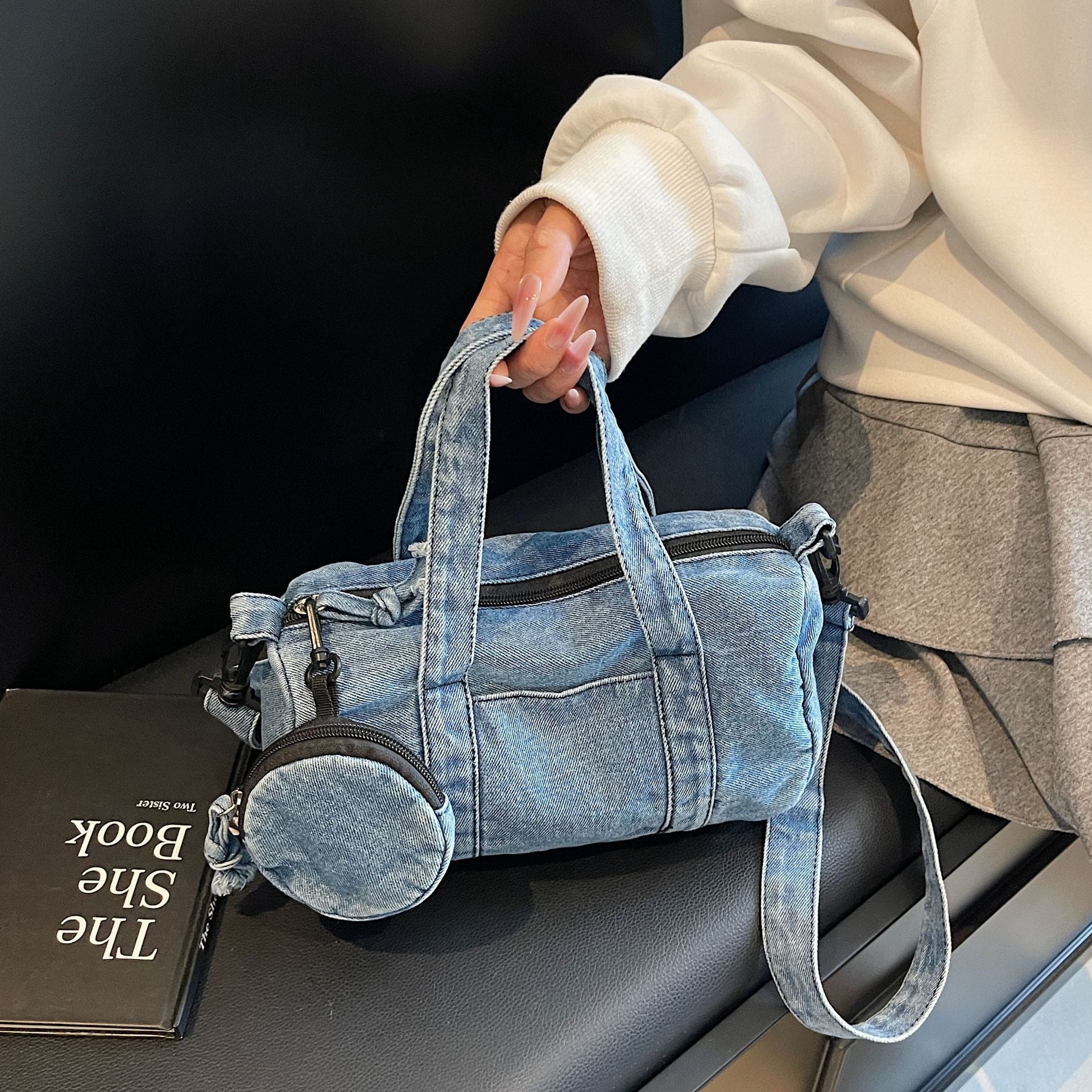 Retro Denim Messenger Bag for Women - Large Capacity Casual Shoulder Bag