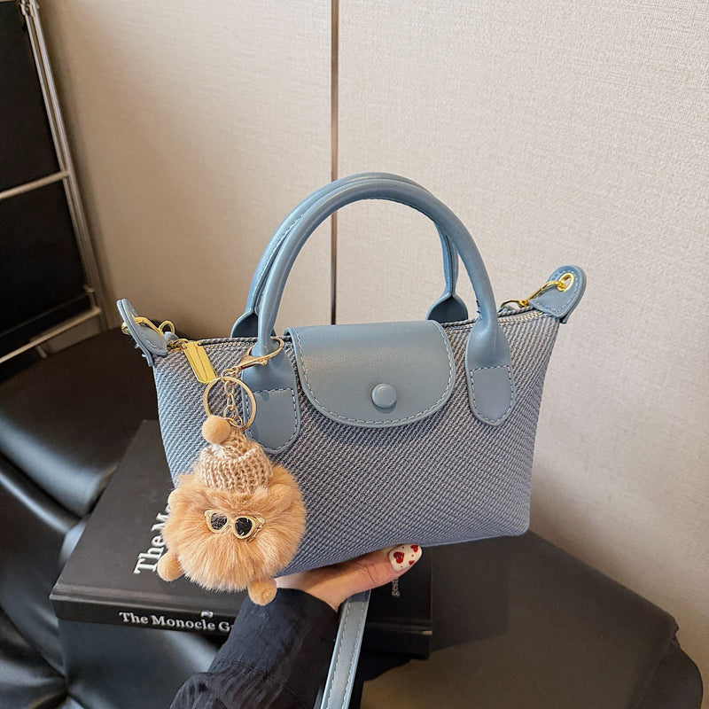 Portable Dumpling Shoulder Bag for Women, Light Luxury