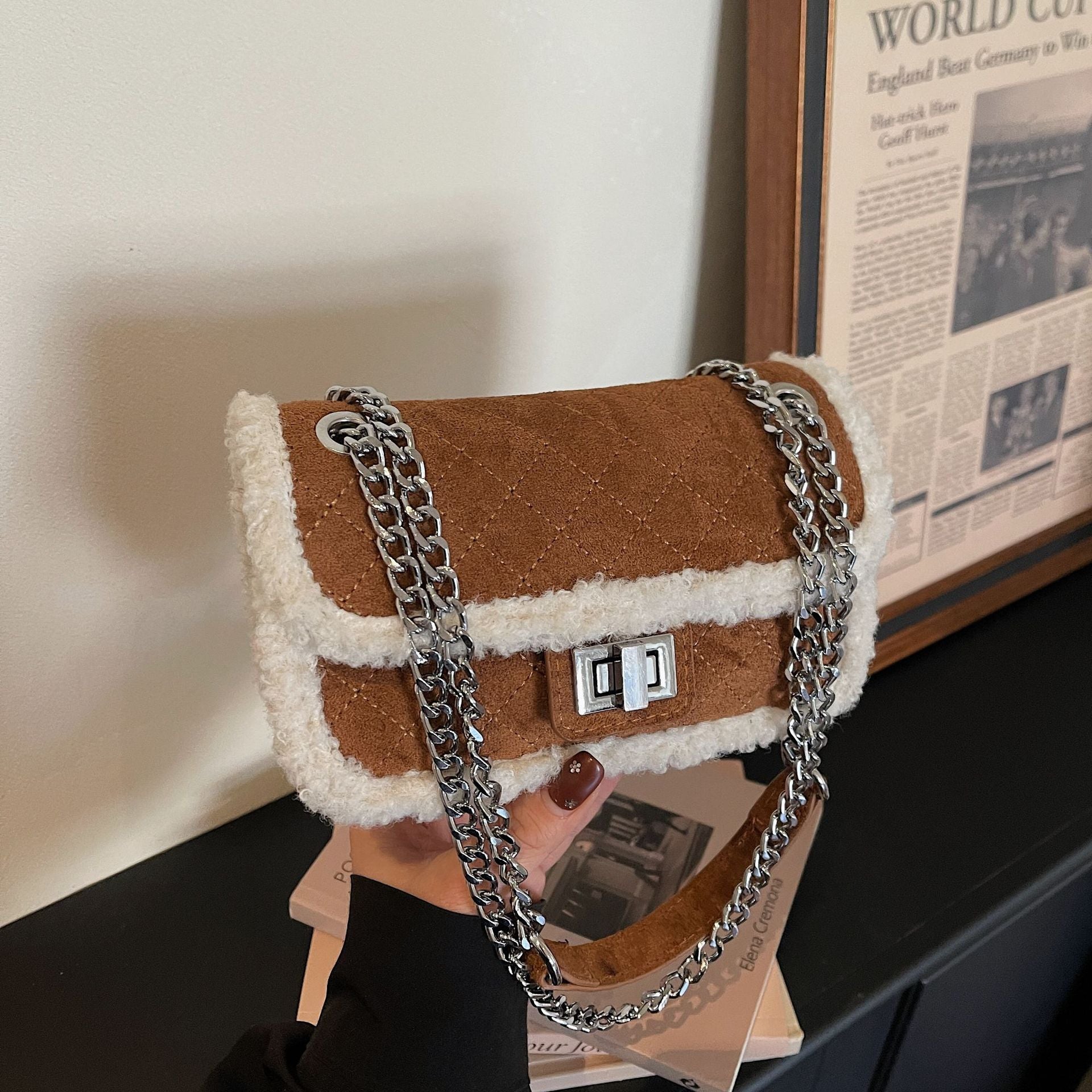 Trendy Personalized Chain Commuter Bag