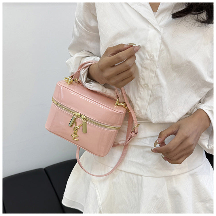 Retro Light Luxury Poplar Forest Box Bag Portable Women Commuter Small Square Bag Niche High-End Tide Single Shoulder Messenger Bag
