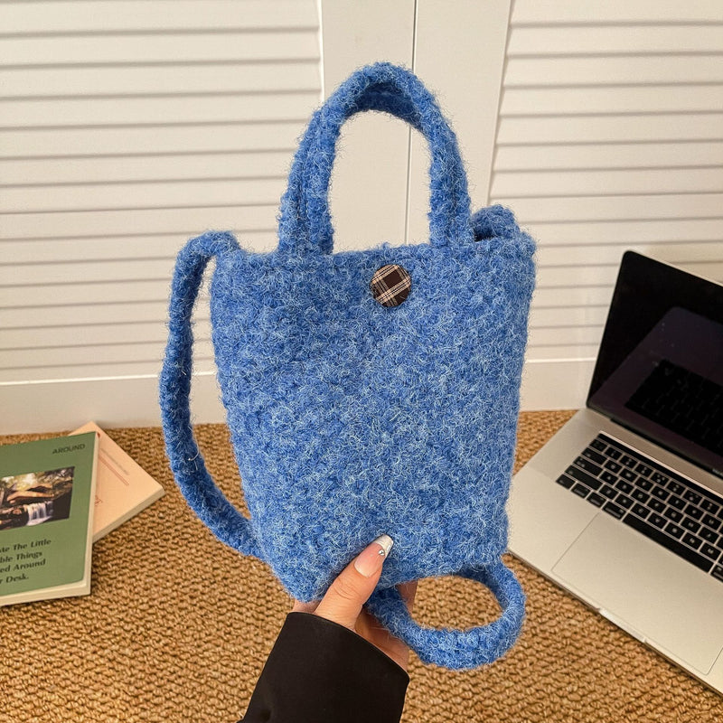 Snowflake Plush Bucket Bag Fashionable Shoulder Bag Sweet Commuting Messenger Bag