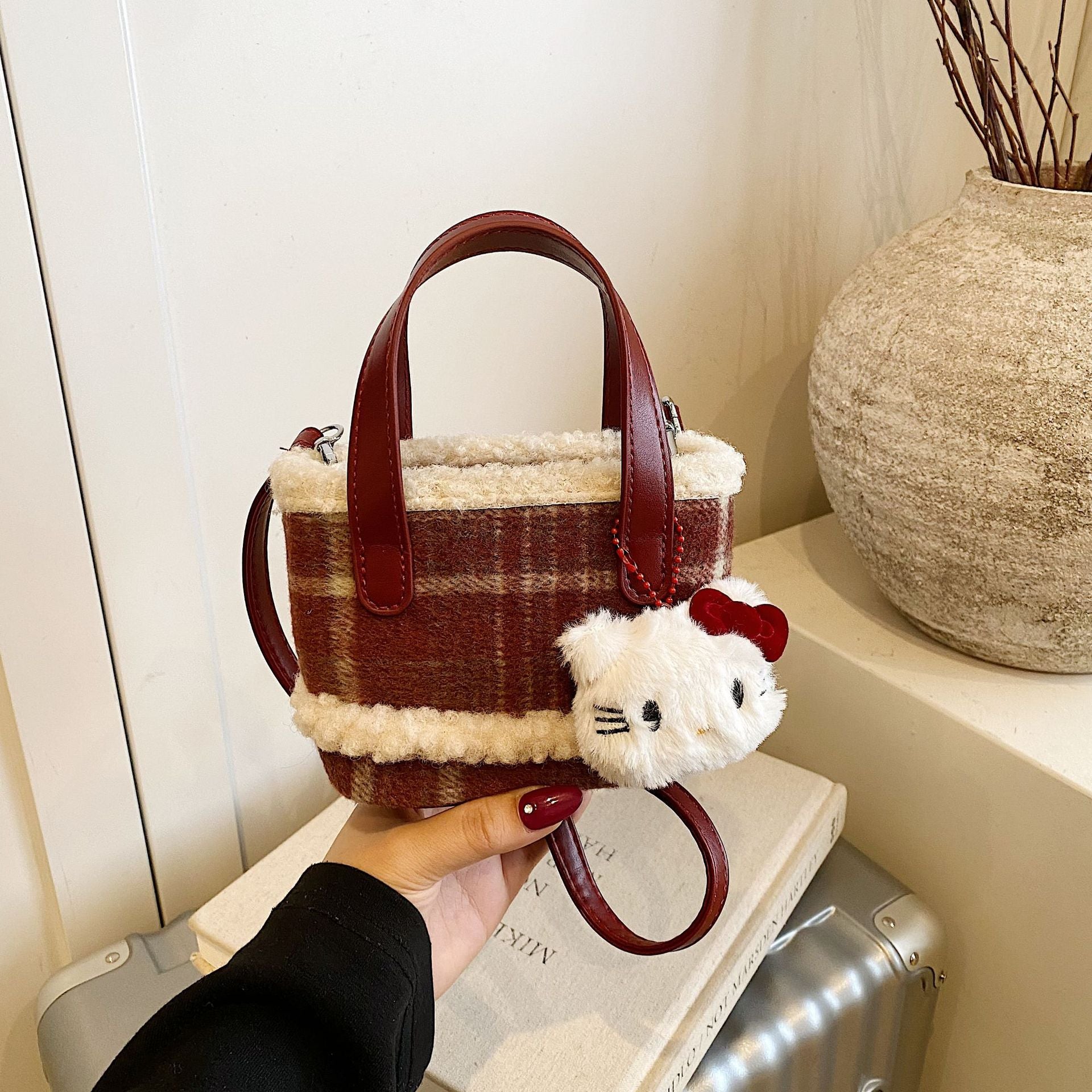 Cute Plaid Portable Bucket Bag Messenger Bag