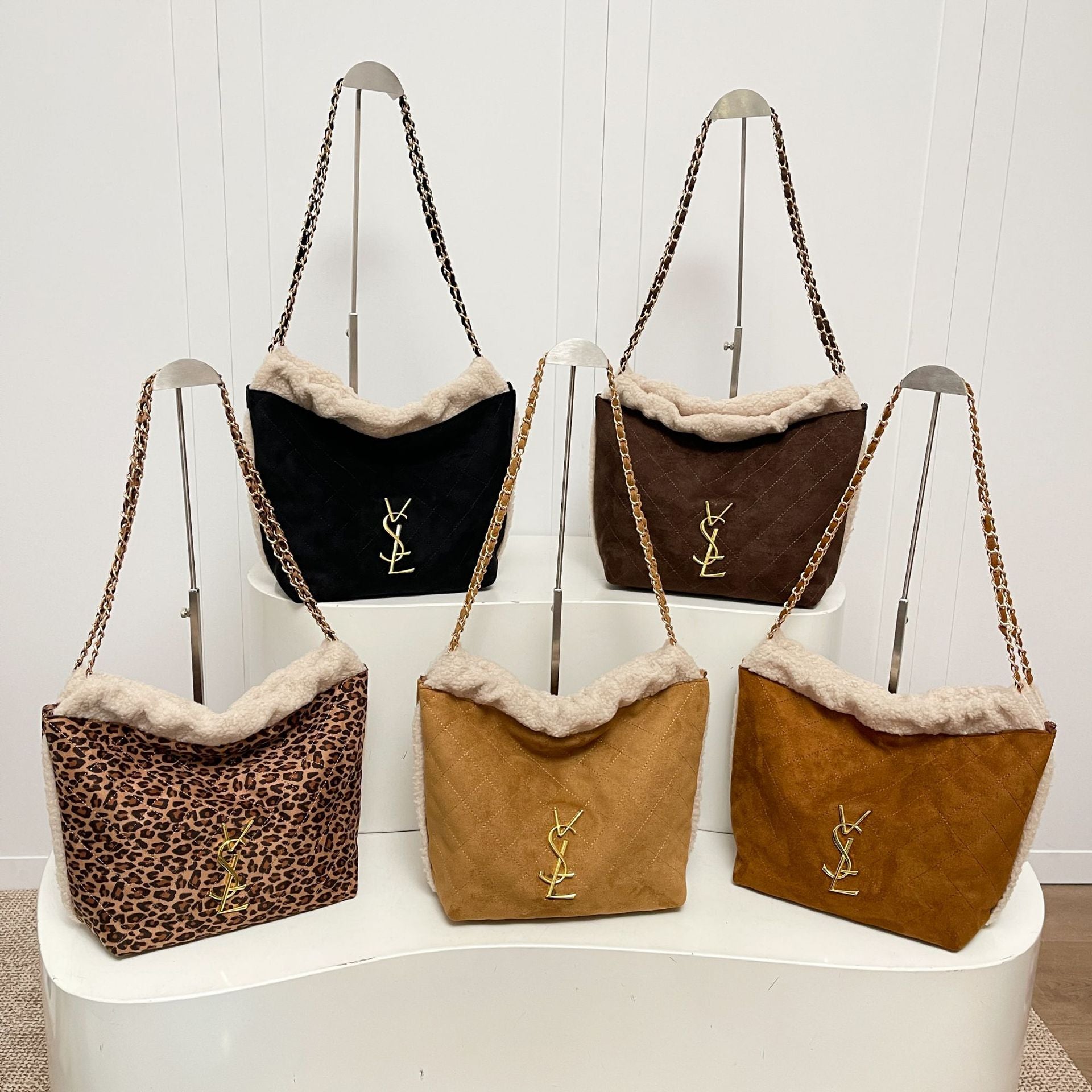 Vintage Rhombus Plush Shoulder Bag Large Capacity Chain