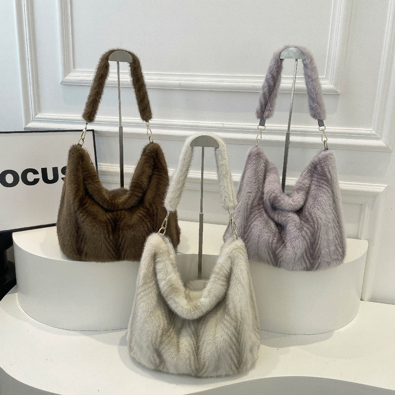Stylish Large-Capacity Plush Tote Bag for Commute