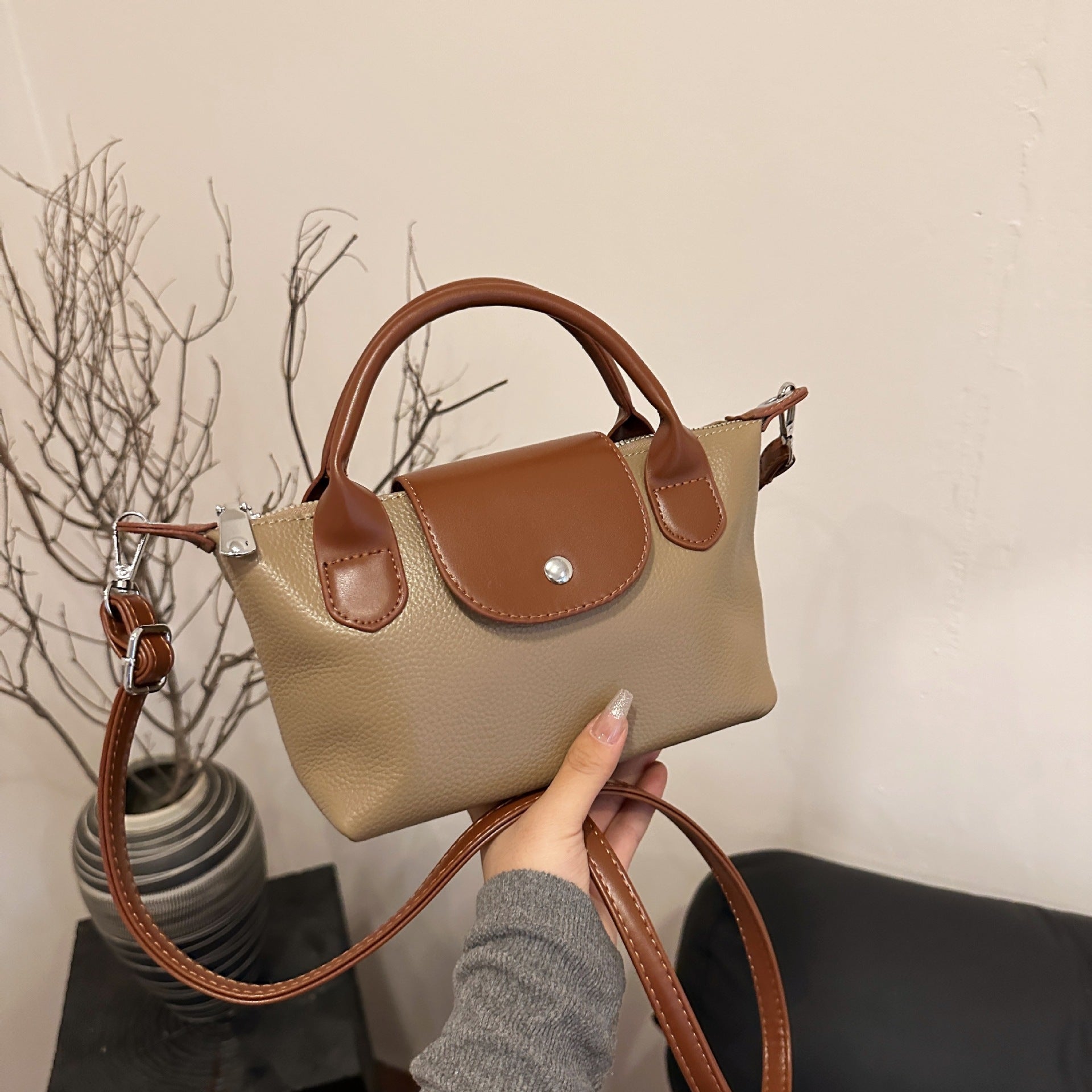 Genuine Leather Cowhide Dumpling Shoulder Handbag