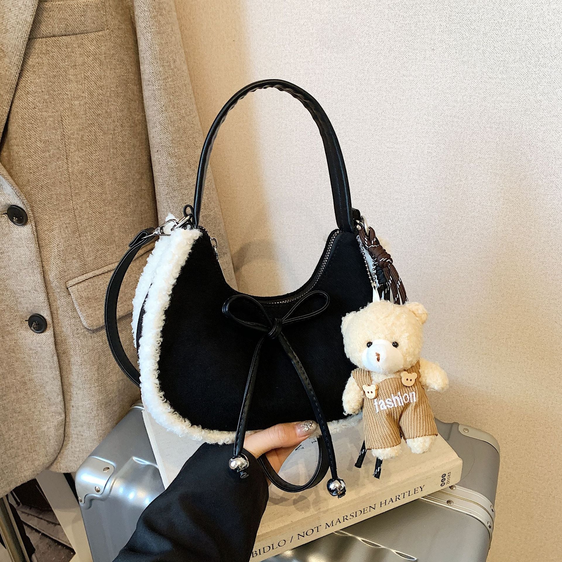 High-End Plush Splicing Messenger Bag