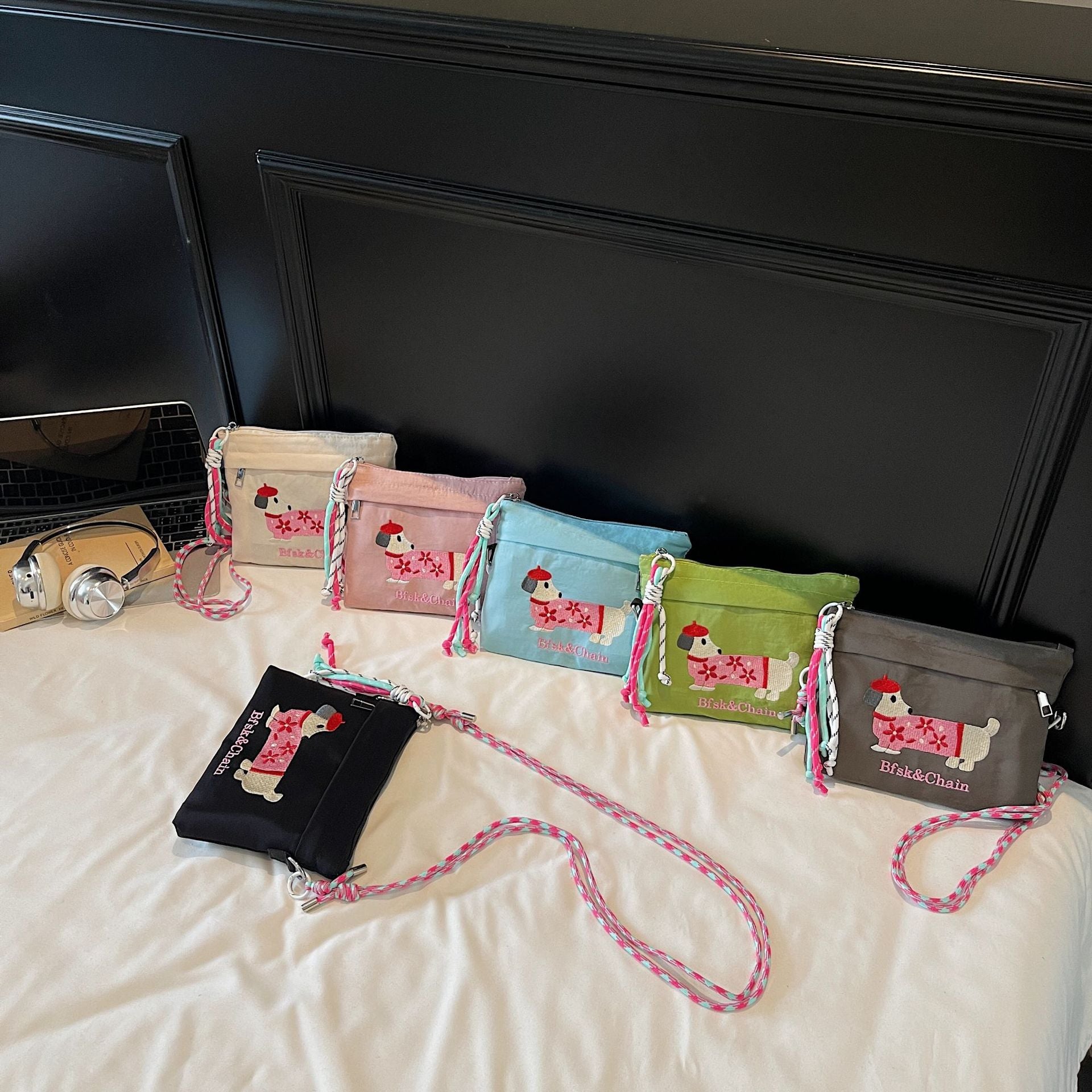 Cartoon Dachshund Embroidered Dog Bag Eco-Friendly Commuter Messenger Bag
