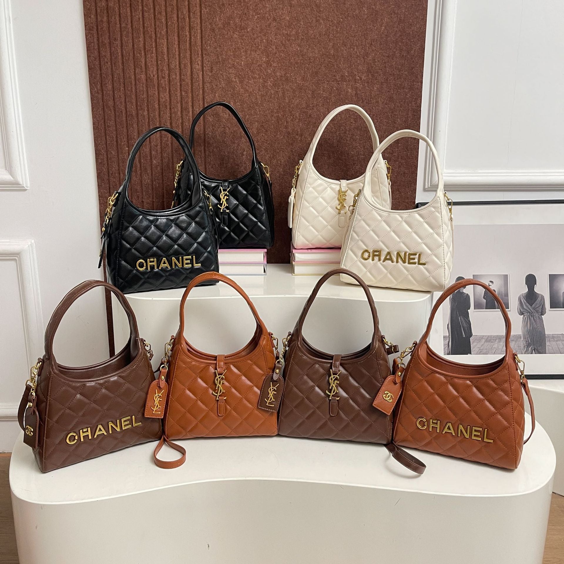 Luxury Poplar Small Fragrant Shoulder Messenger Handbag
