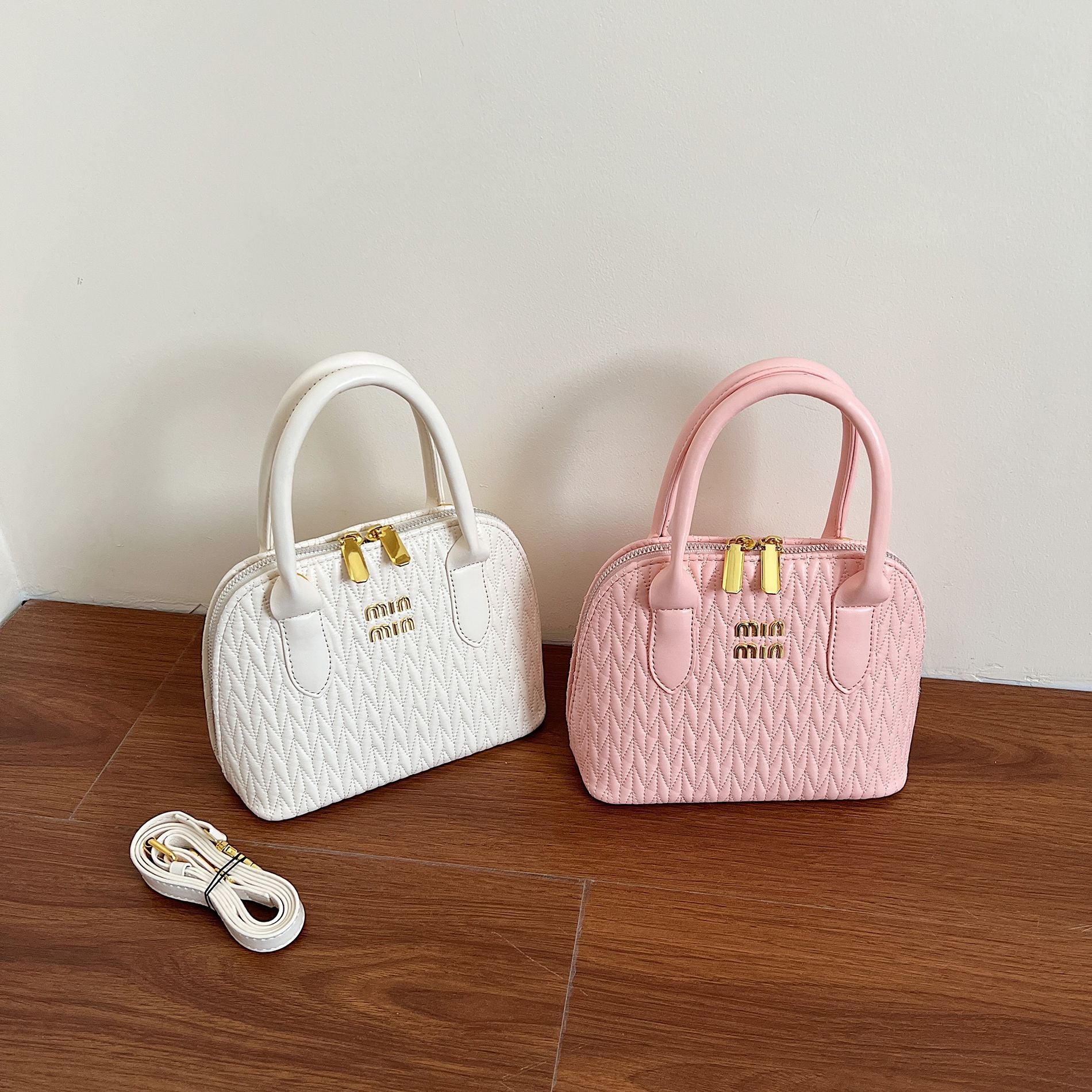 Light Luxury Rhombus Women's Shoulder Messenger Shell Bag