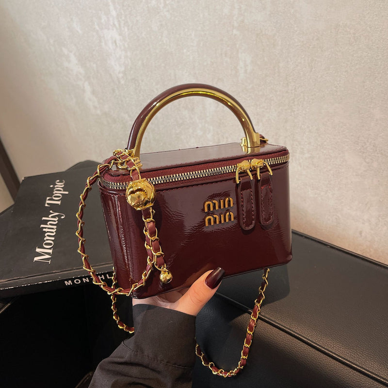 Retro Oil Wax Leather Chain Shoulder Square Bag