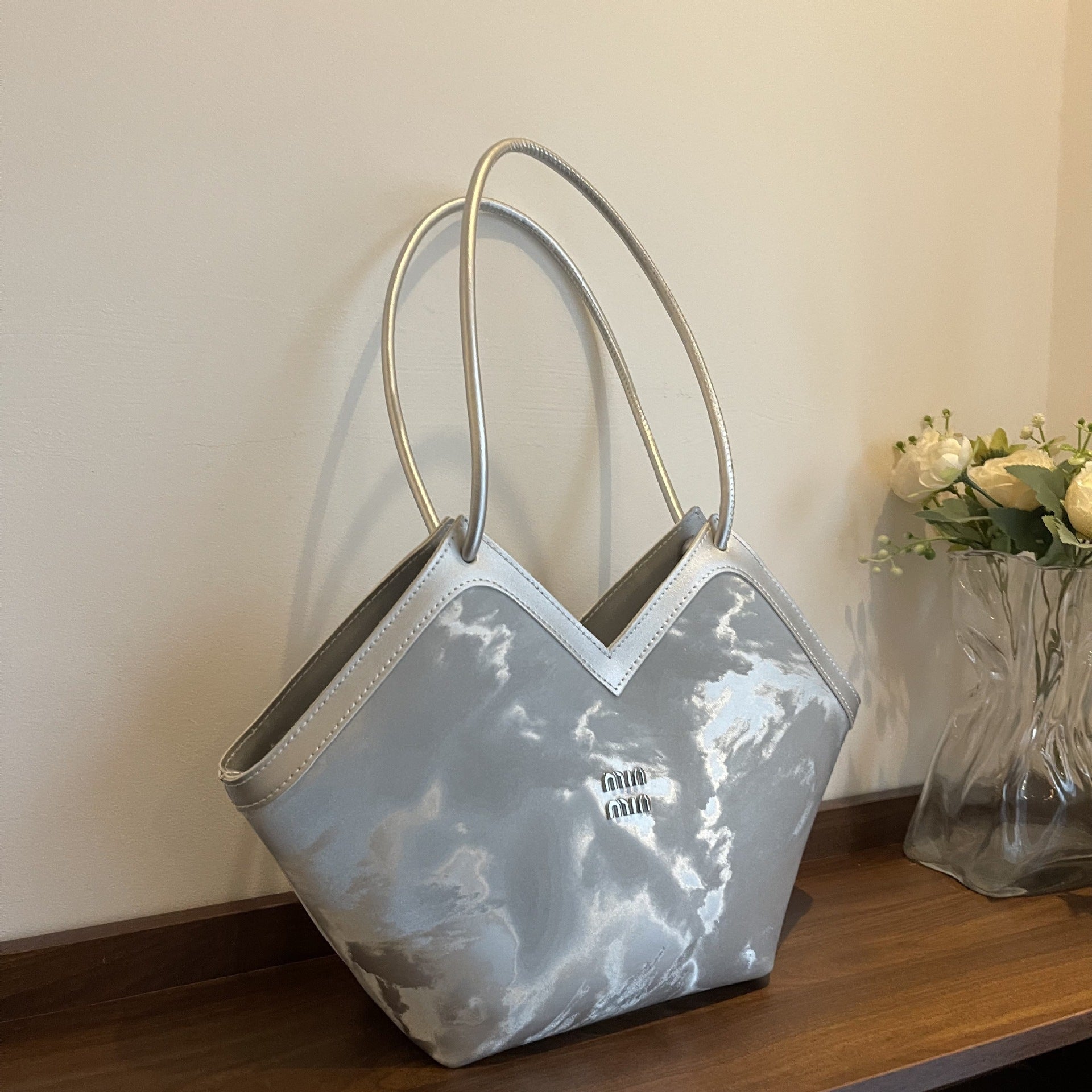 French Miu Large-Capacity Fashion Tote Shoulder Bag