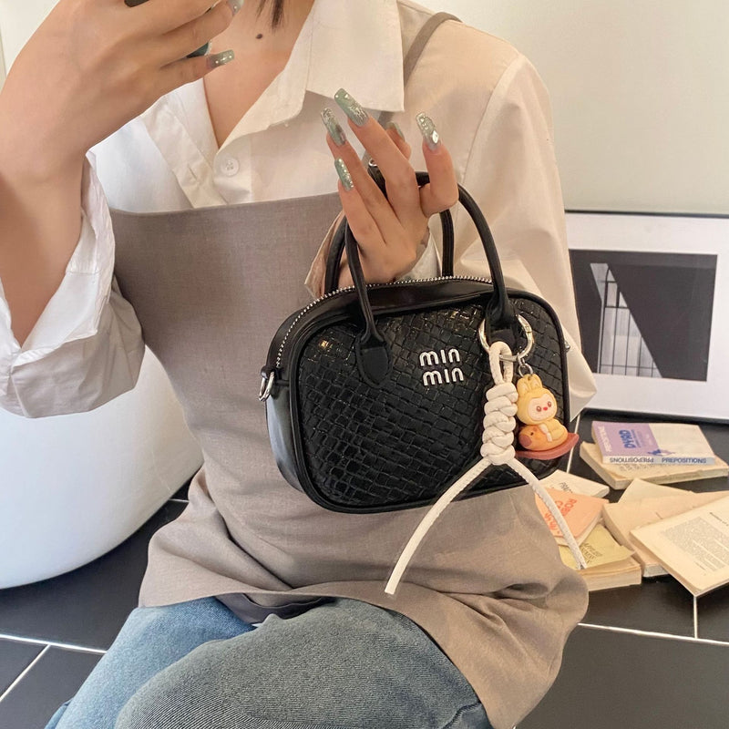 Niche Woven Bowling Shoulder Bag Women's Pillow Handbag