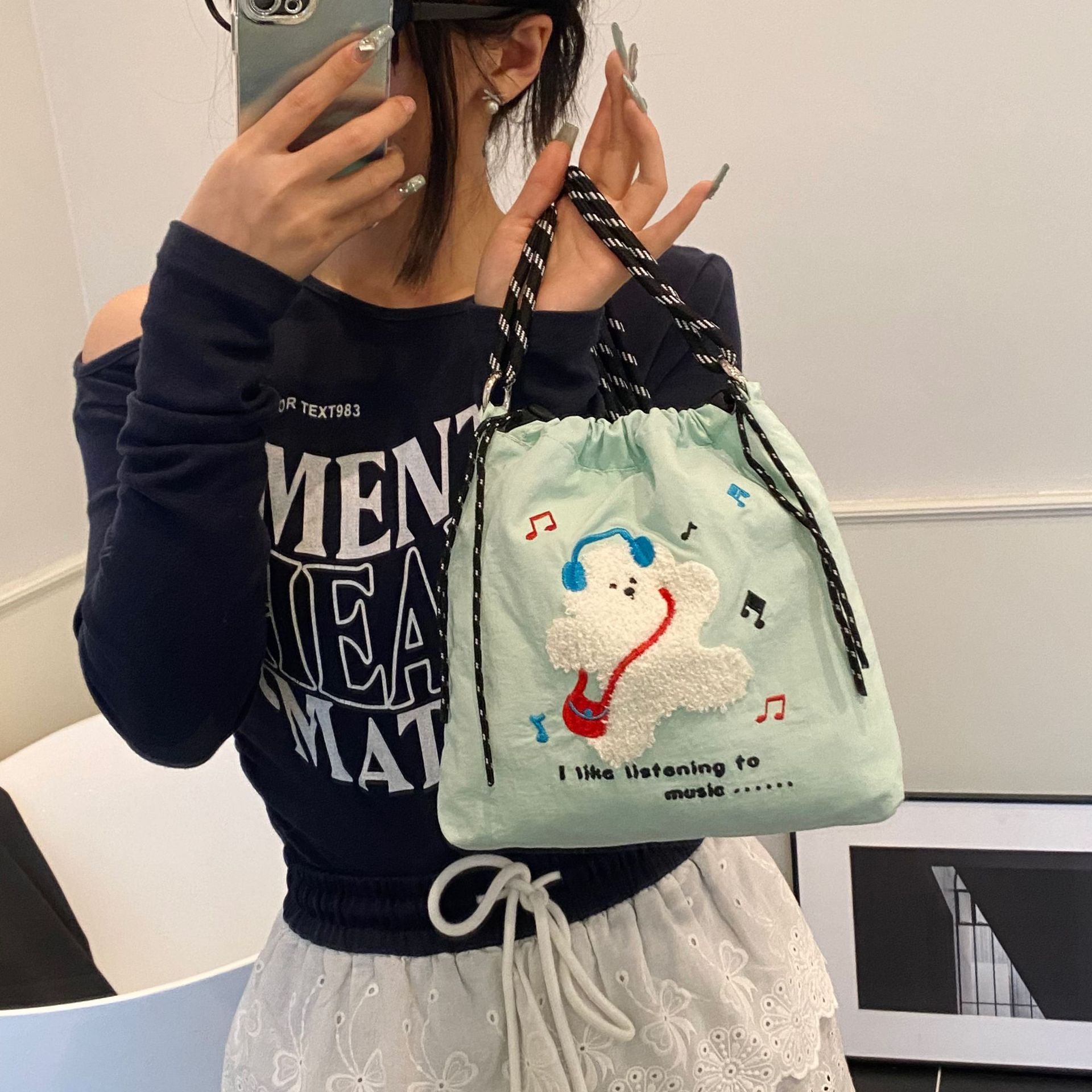 Embroidery Ball Chain Drawstring Shoulder Bag