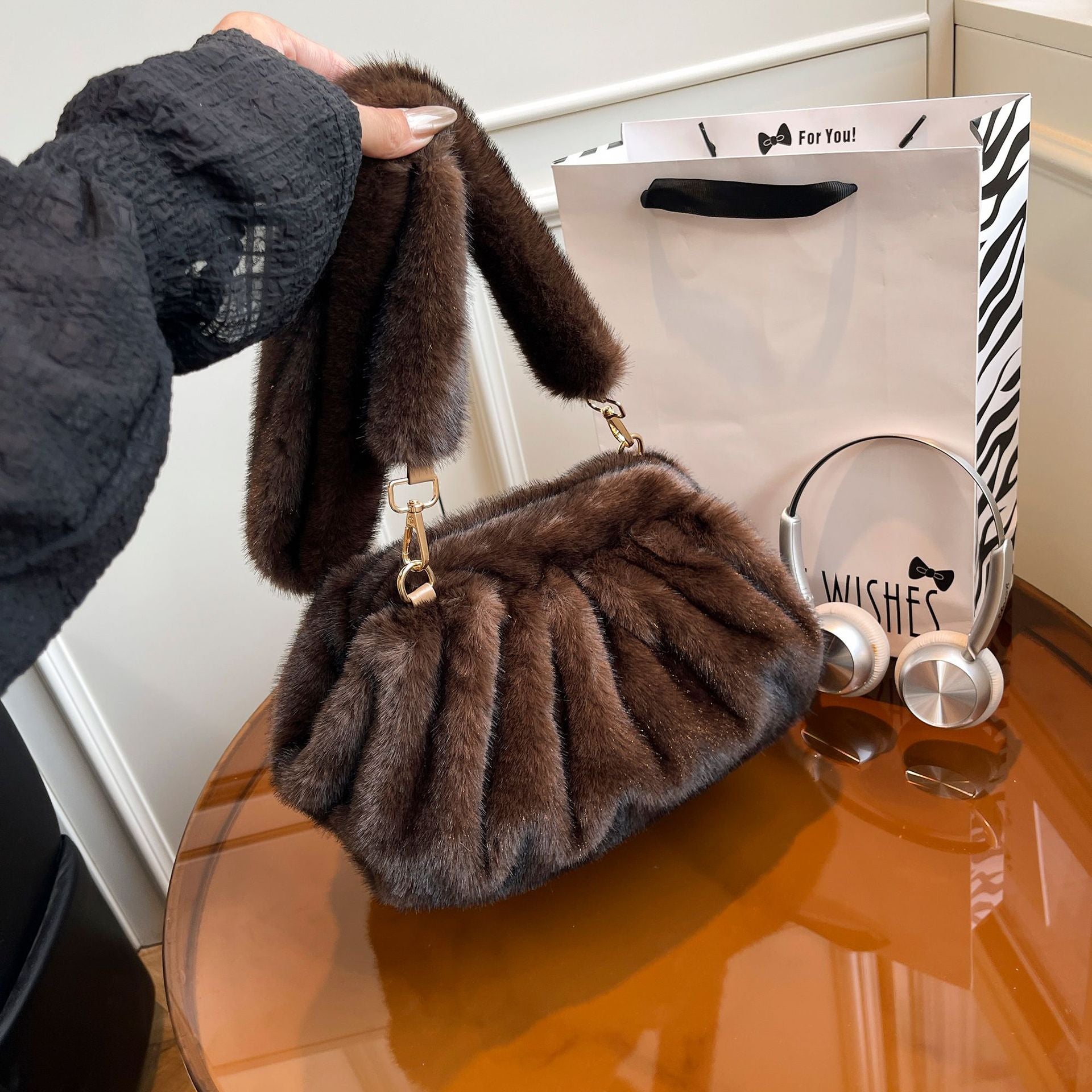 Pleated Cloud Bag High-End Autumn Winter Shoulder Messenger Women's Fashion Trendy Plush Bag