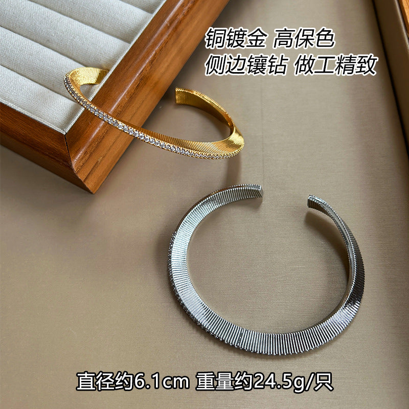 Light Luxury Retro Diamond Striped Bracelet - Versatile Women's Fashion
