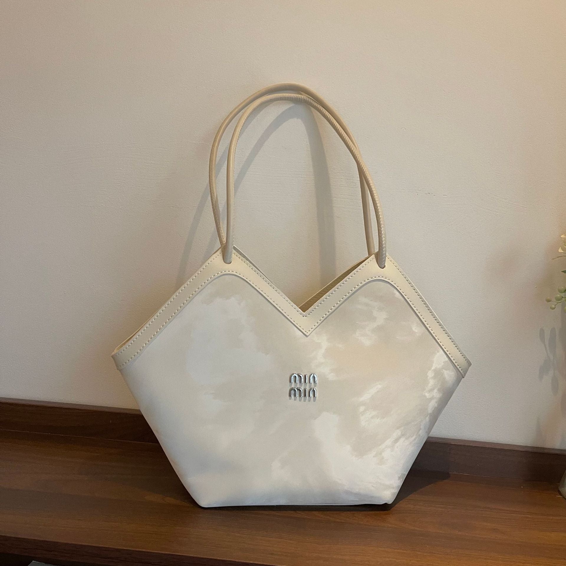 French Miu Large-Capacity Fashion Tote Shoulder Bag