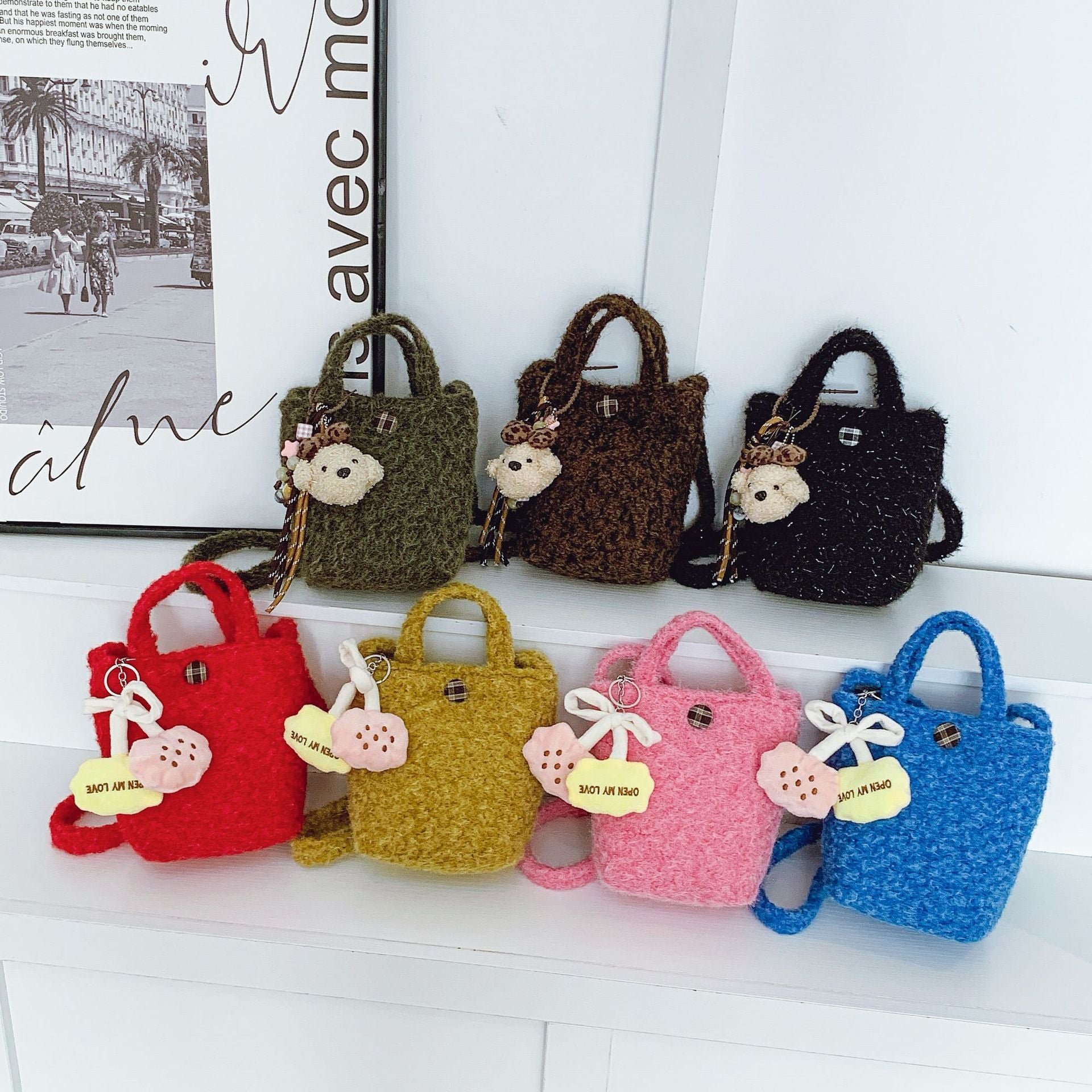 Fashionable Plush Bucket Bag for Commuting and Going Out