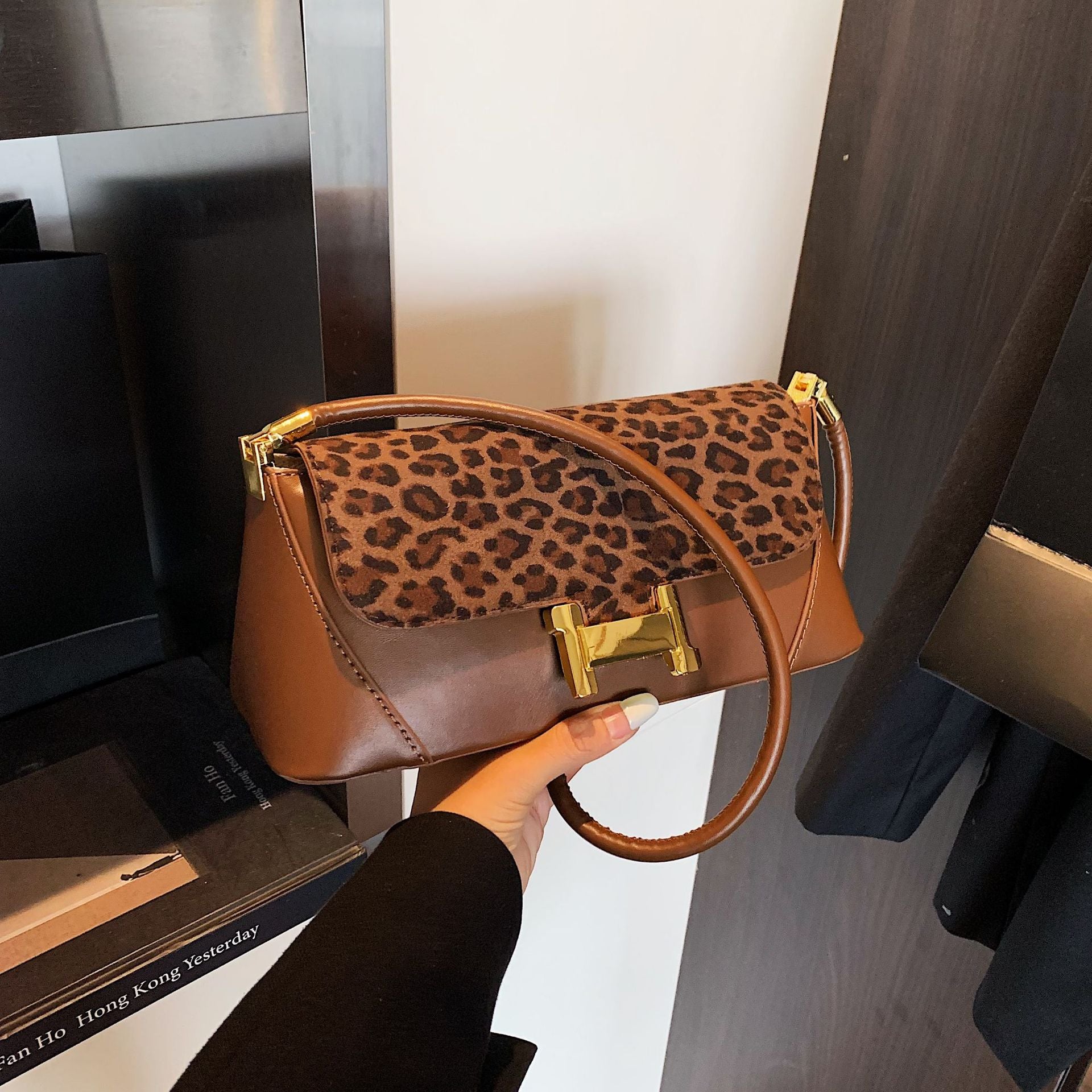 Leopard Print Poplar Texture Women's Shoulder Crossbody Bag