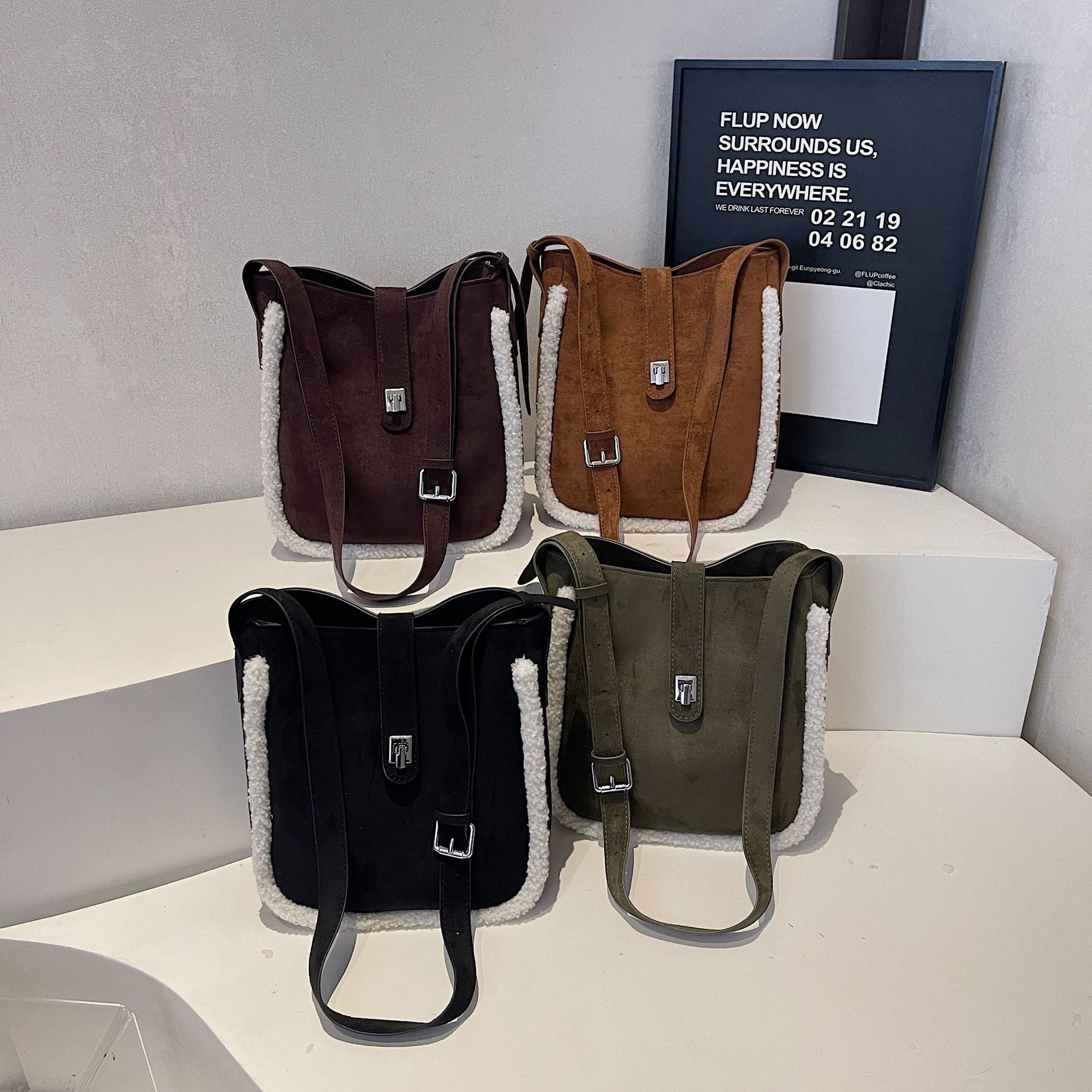 Maillard Retro Bucket Bag Large Capacity Plush Shoulder Bag