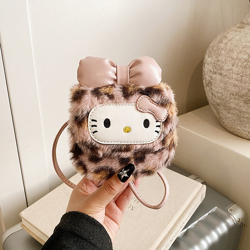 Cartoon Retro Leopard Hello Kitty Bucket Bag Plush Shoulder Bag