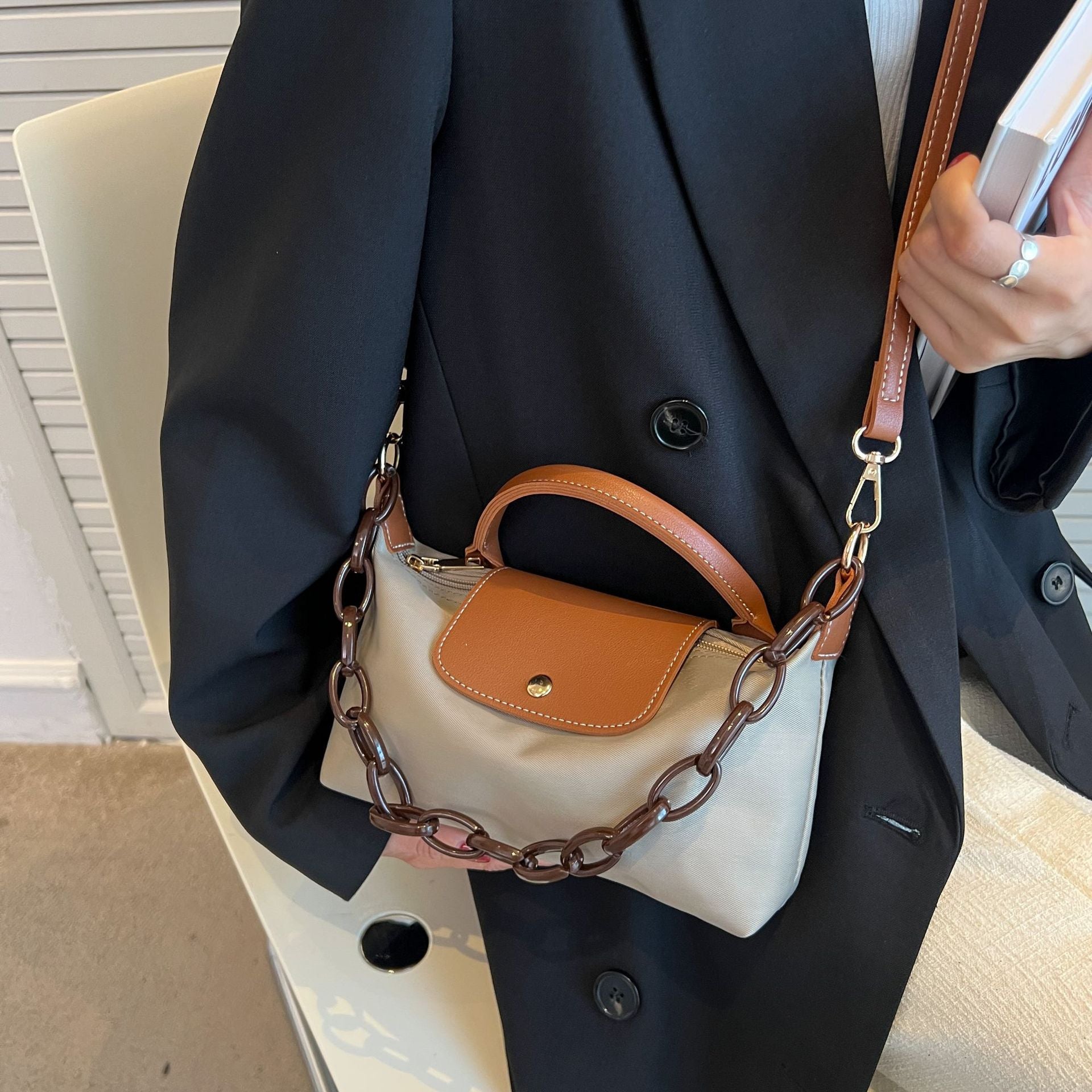 Retro Nylon Dragon Dumpling Shoulder Messenger Bag