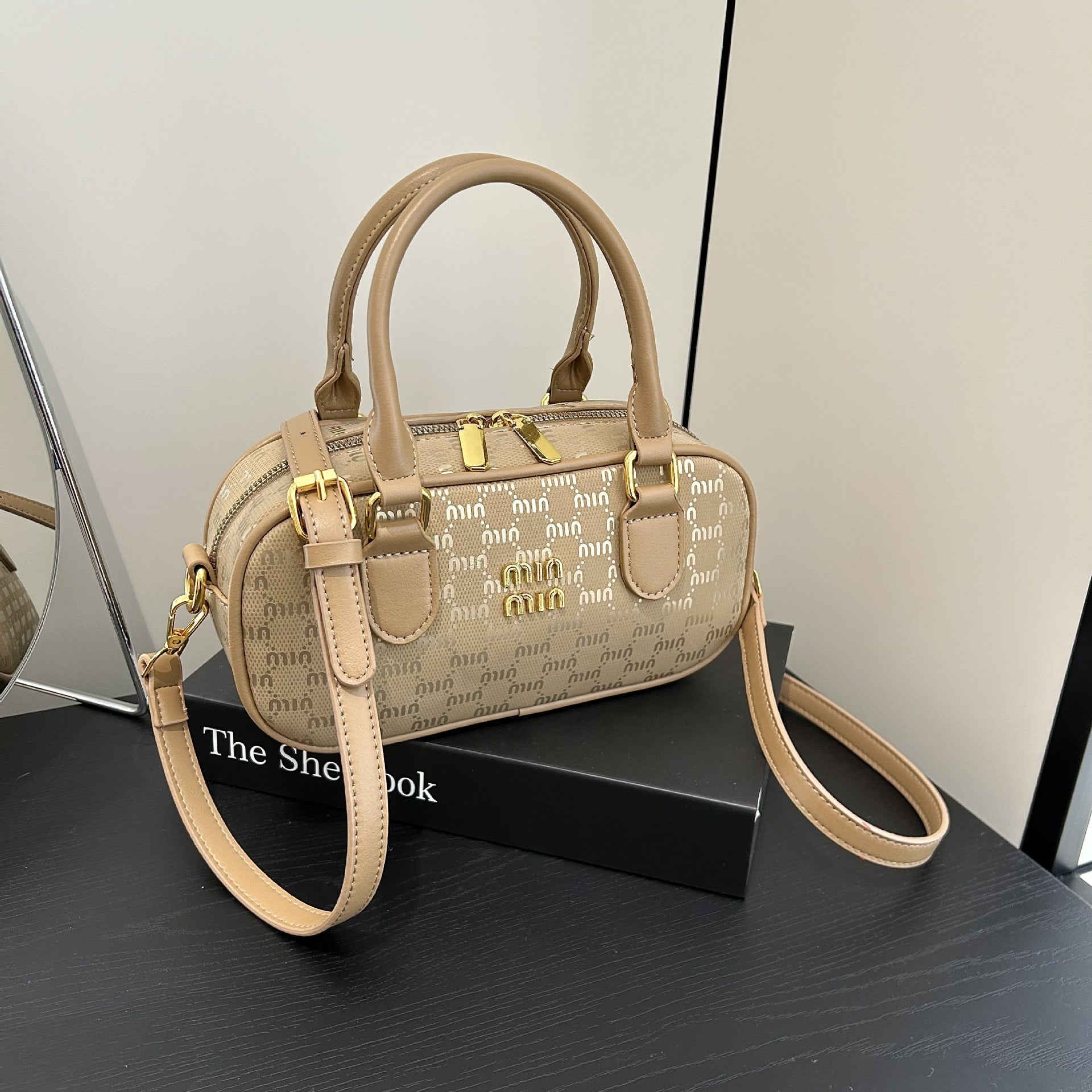 Luxury Texture Small Square Pillow Shoulder Bag