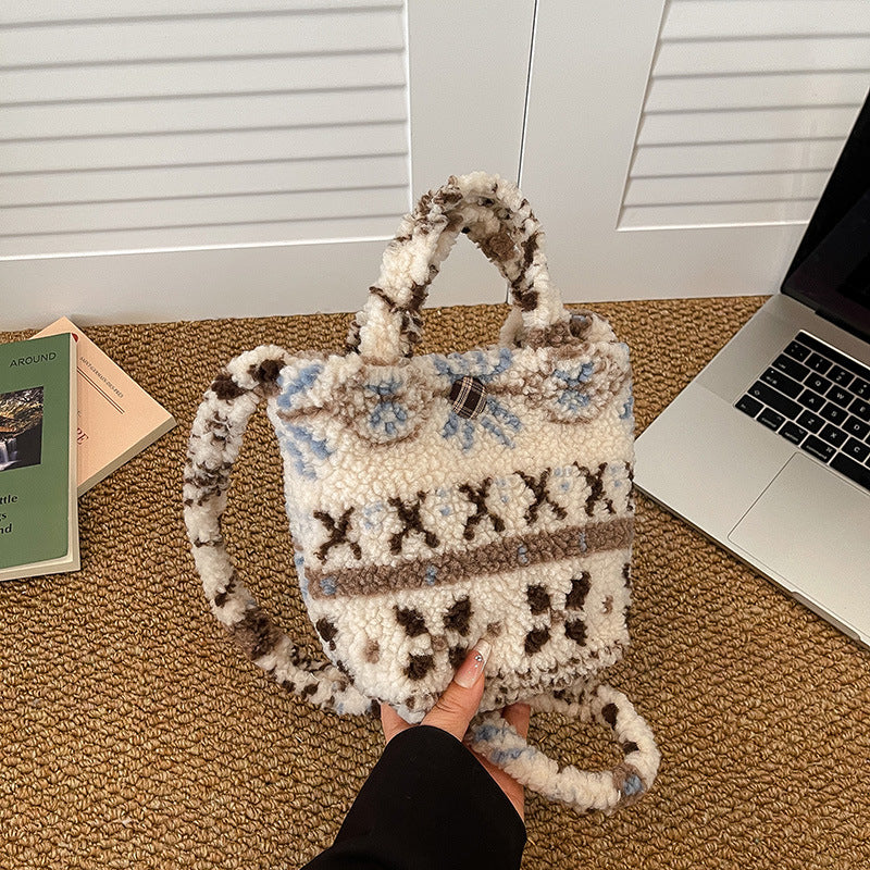 Snowflake Plush Bucket Bag Fashionable Shoulder Bag Sweet Commuting Messenger Bag