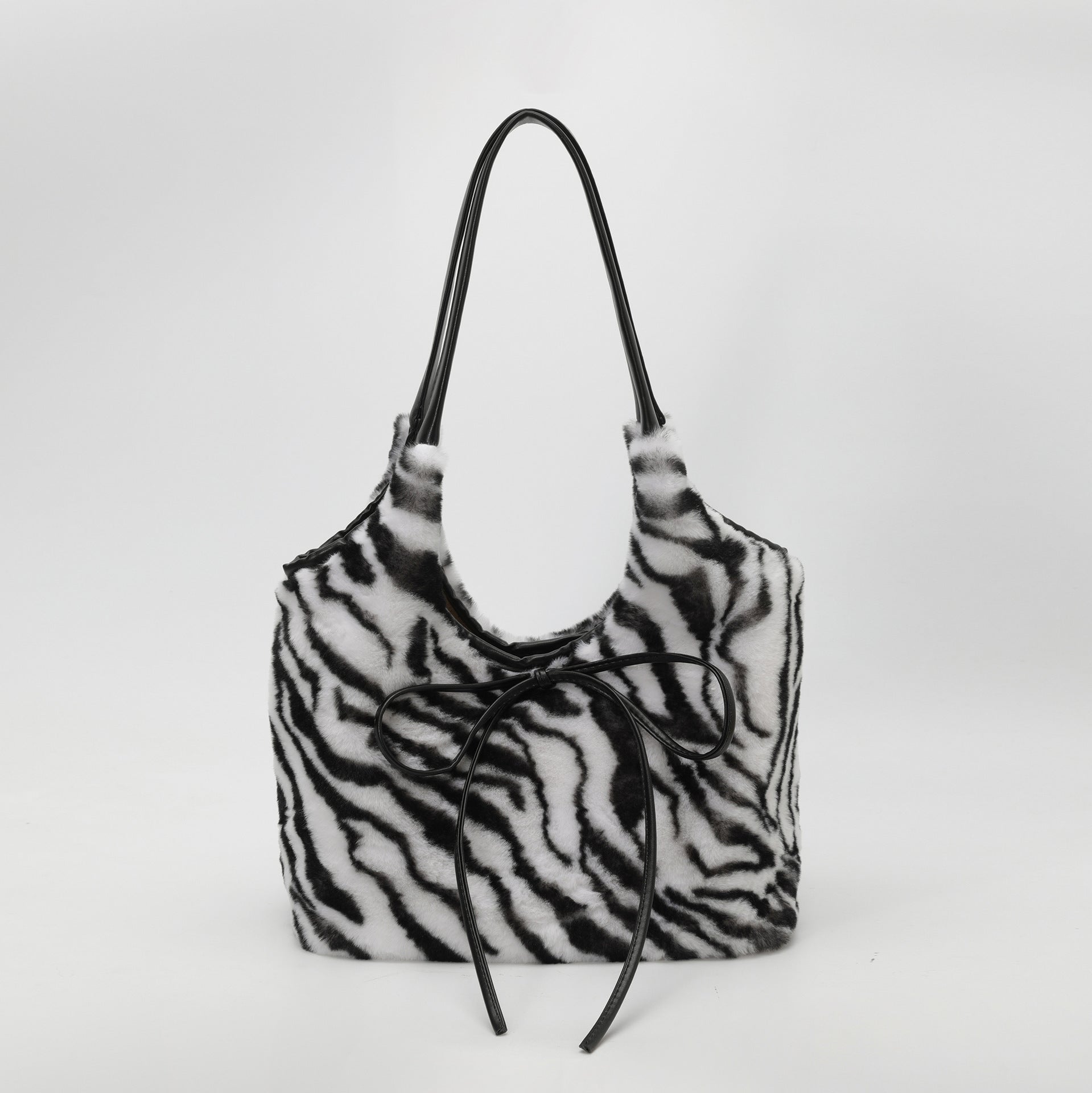 Leopard Print Plush Tote Bag for Women Light Luxury Commuter Bag