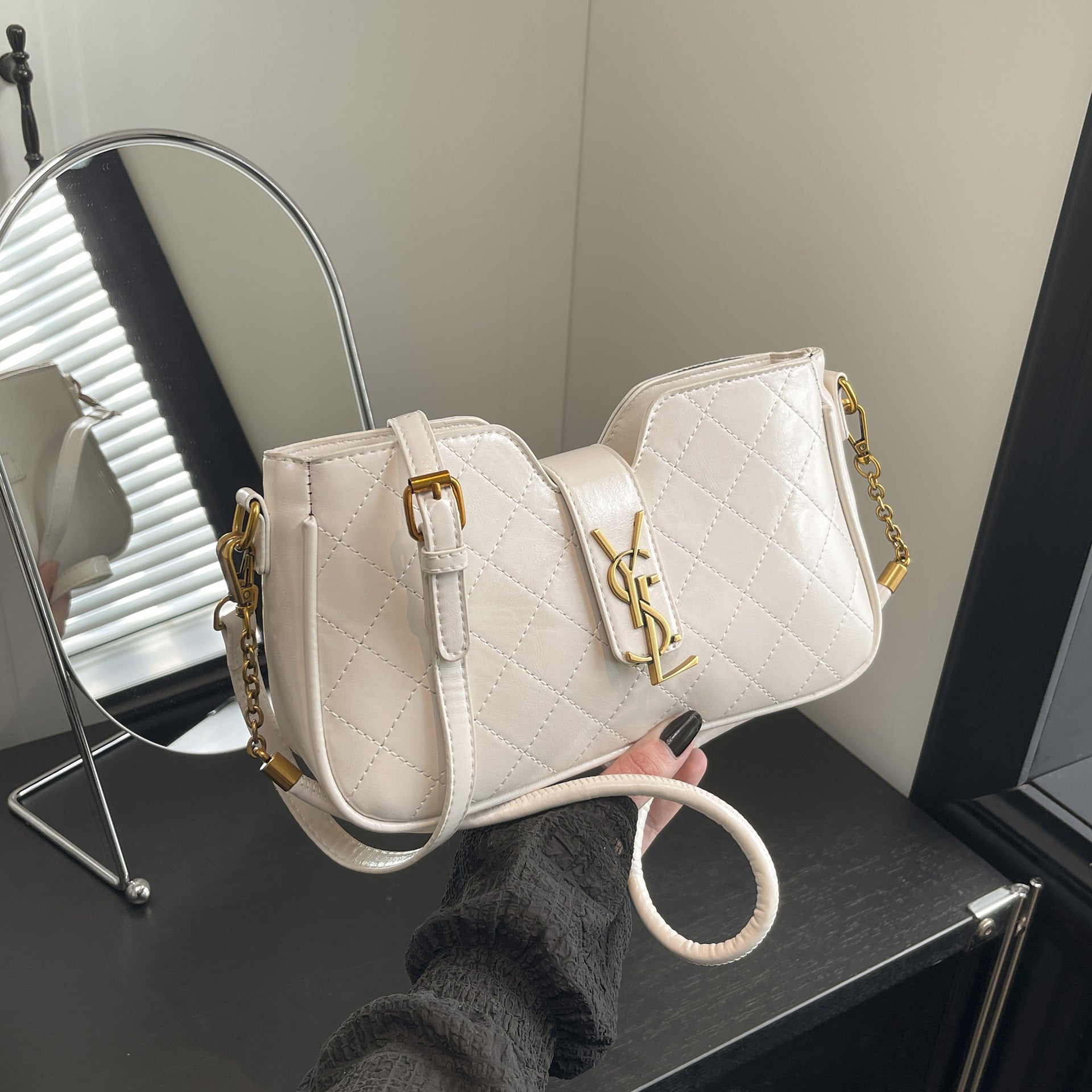 Light Luxury Embroidered Rhombus Chain Crossbody Shoulder Bag