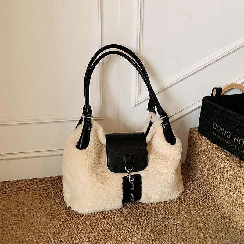 Large Capacity Casual Tote Bag Fashionable Plush Commuter Shoulder Bag