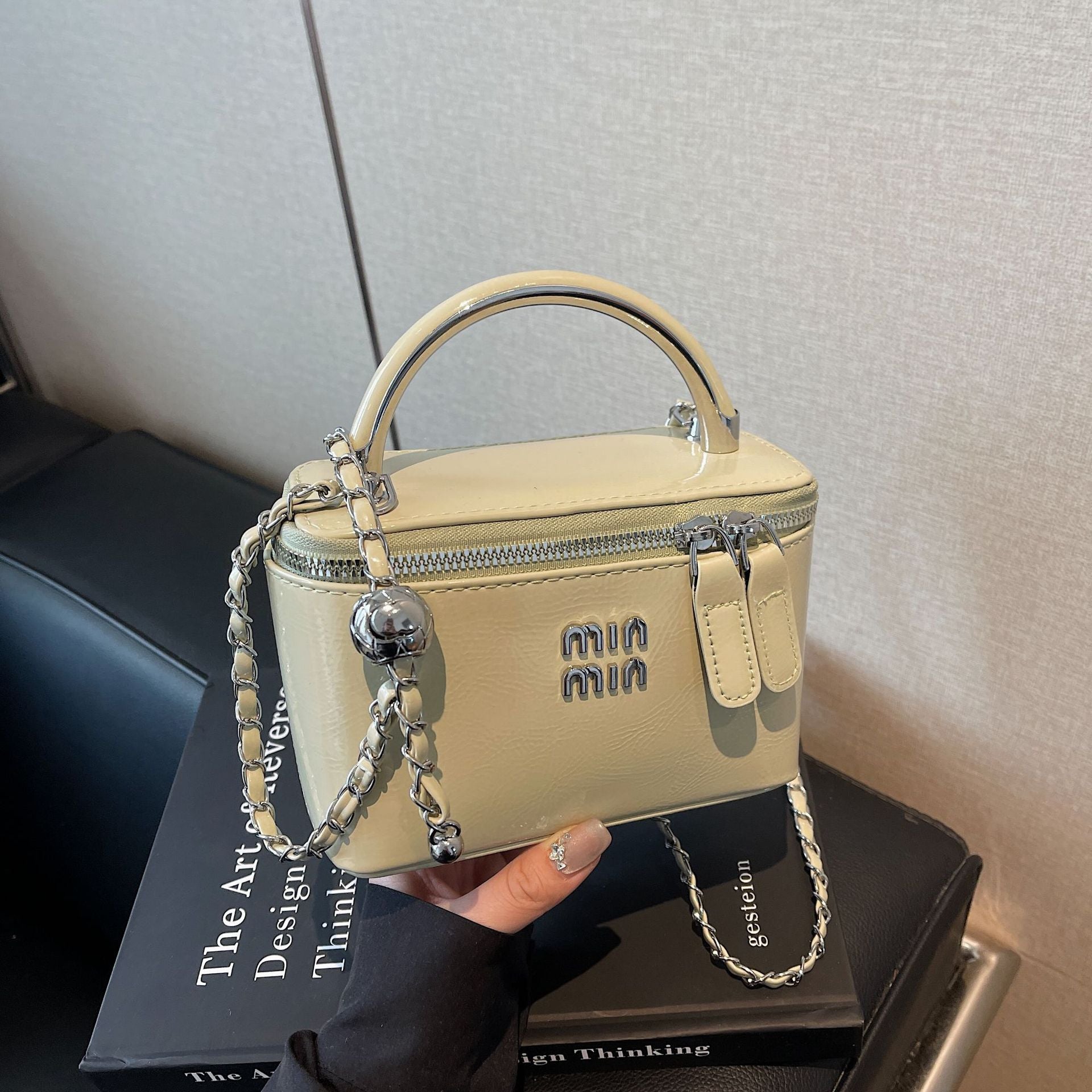 New Light Luxury Small Square Shoulder Crossbody Bag Women