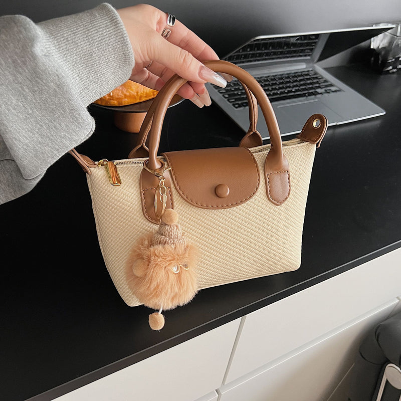 Portable Dumpling Shoulder Bag for Women, Light Luxury