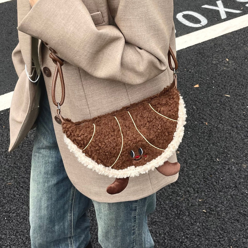 Maillard Style Cute Croissant Shoulder Bag for Commuters