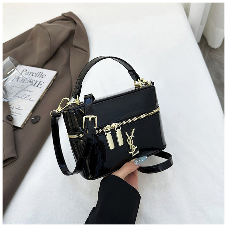 Retro Light Luxury Poplar Forest Box Bag Portable Women Commuter Small Square Bag Niche High-End Tide Single Shoulder Messenger Bag