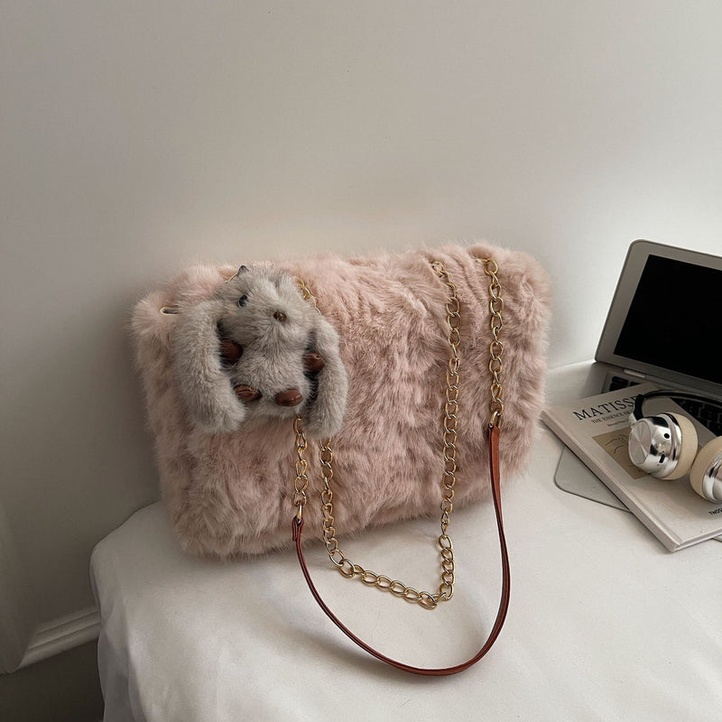 Trendy Versatile Chain Plush Bag Large Capacity Shoulder Bag