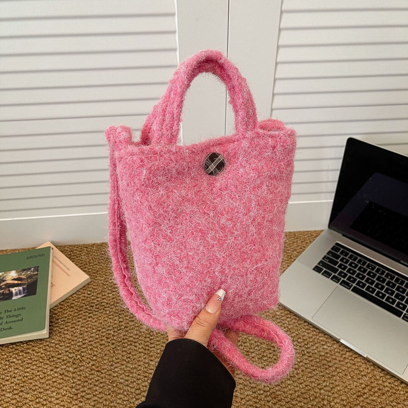 Snowflake Plush Bucket Bag Fashionable Shoulder Bag Sweet Commuting Messenger Bag