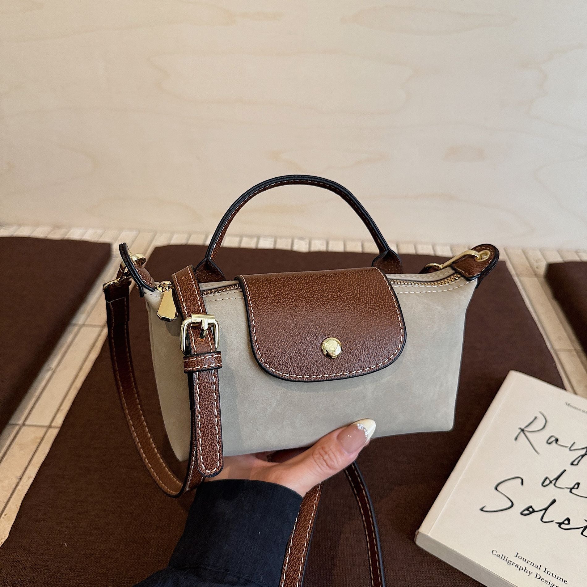 Fashion Dragon Dumpling Retro Shoulder Bag Light Luxury