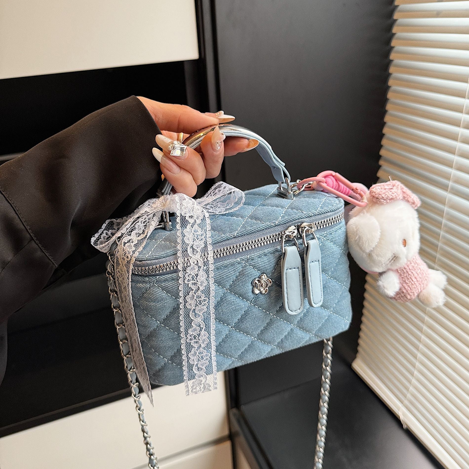 High-End Women's Denim Rhombus Chain Handbag Messenger Bag