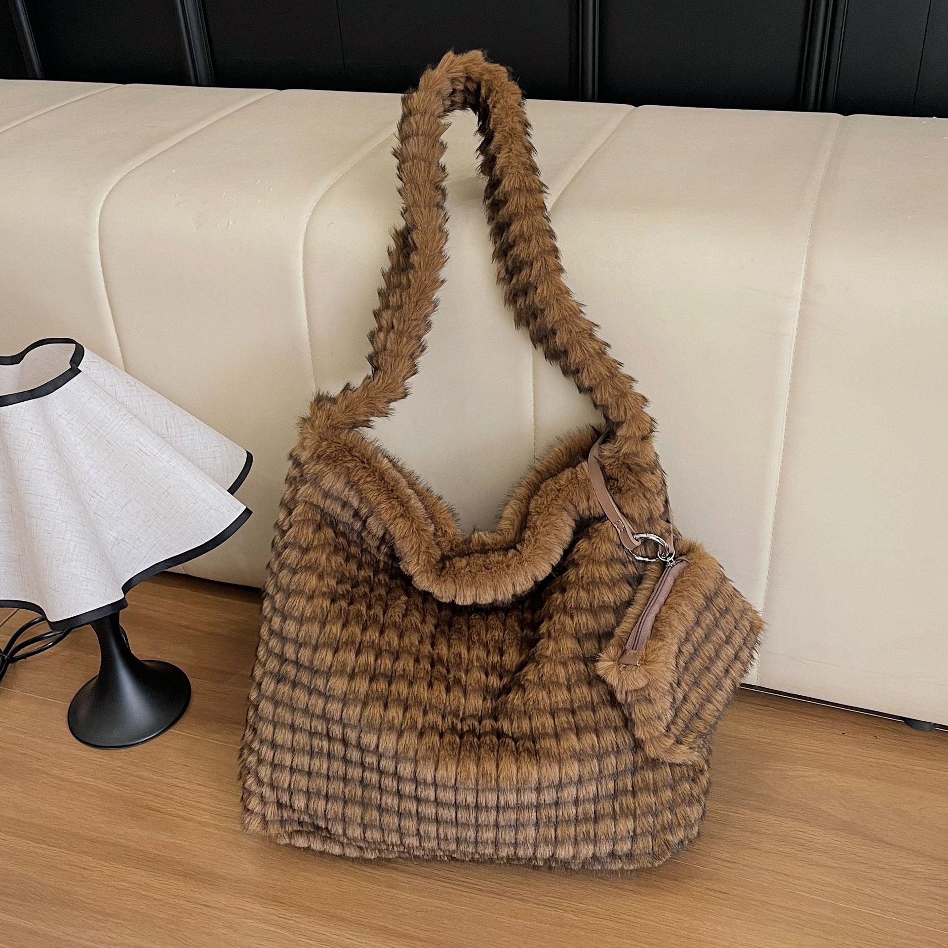 Cute Plush Puff Commuter Tote Bag