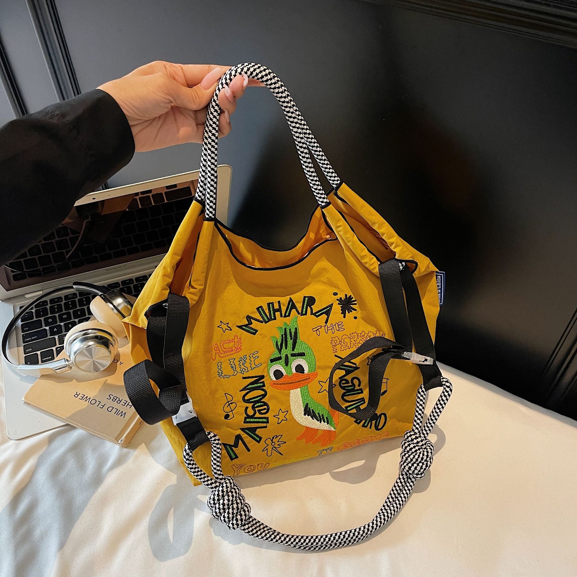 Ese Ball Chain Embroidery Tote Bag Waterproof Cute Casual Shoulder Messenger Bag